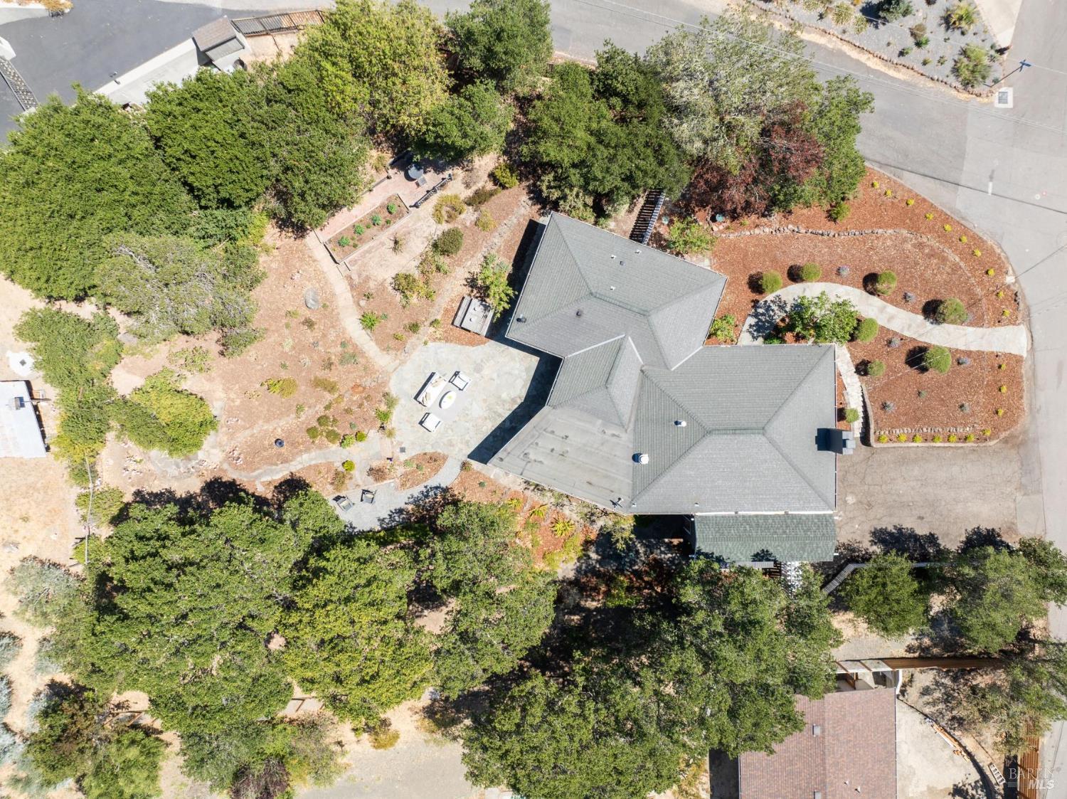 31 Irving Dr