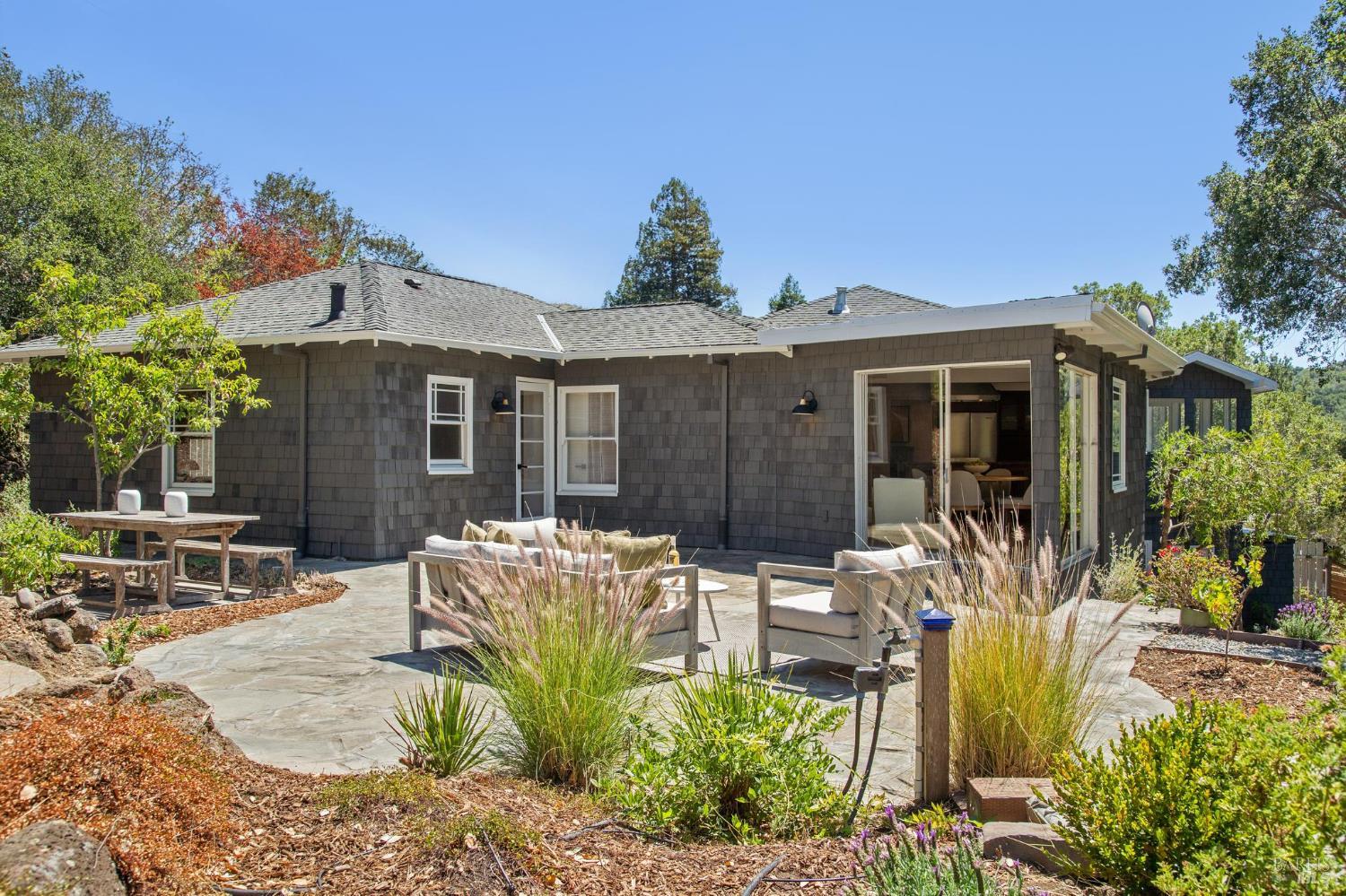 31 Irving Dr