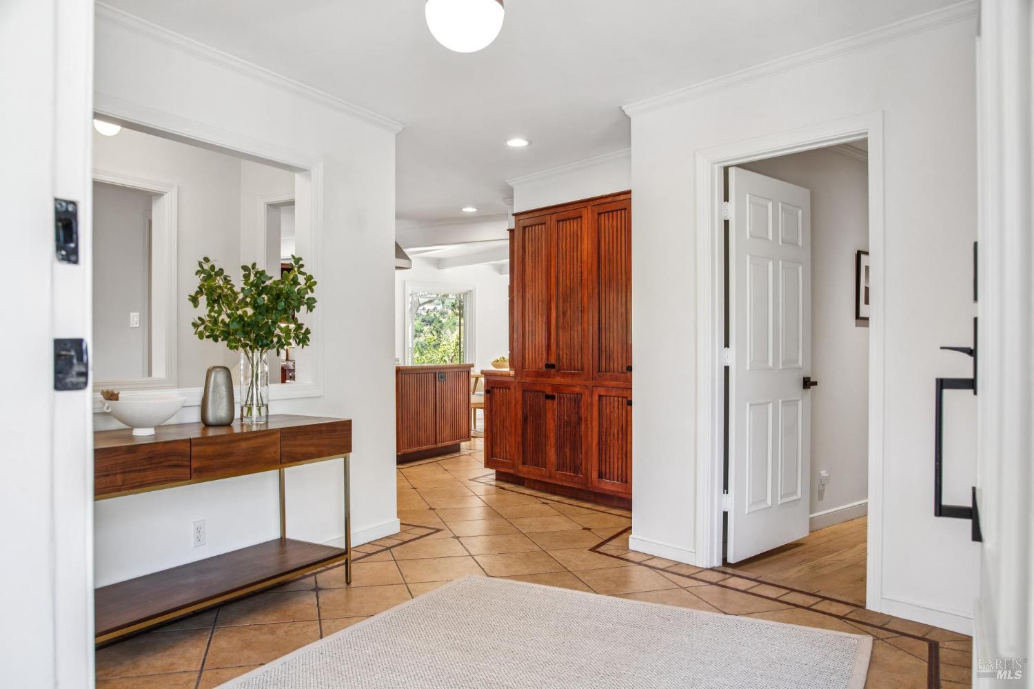 31 Irving Dr