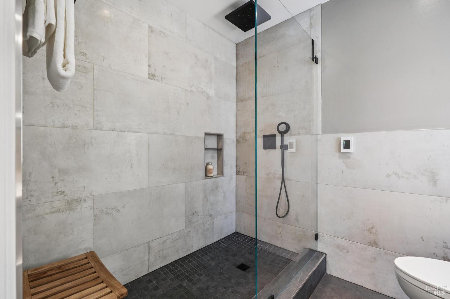 31 Irving Dr