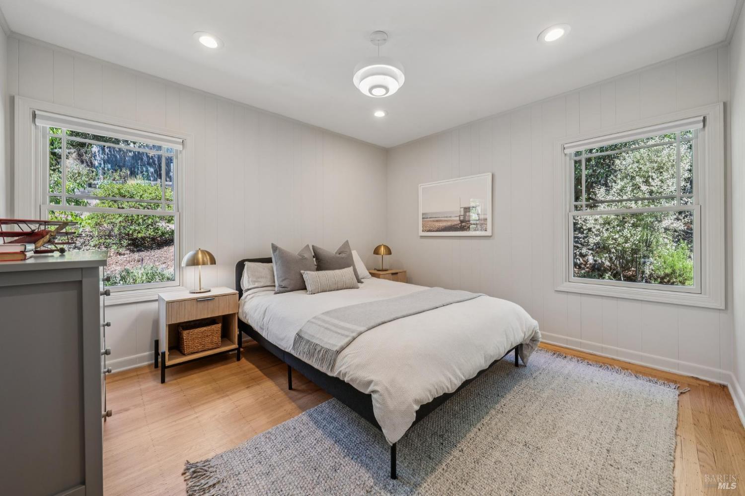 31 Irving Dr