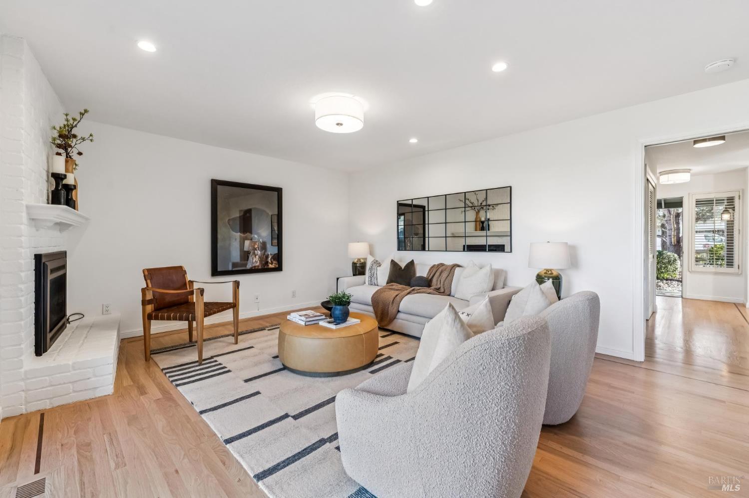 Peaceful Cul-de-Sac Location in Coveted Neighborhood