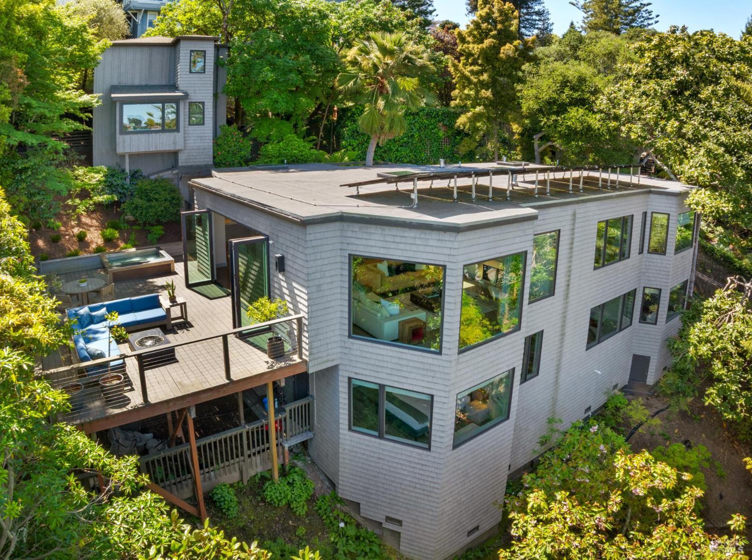 290 Beach Road