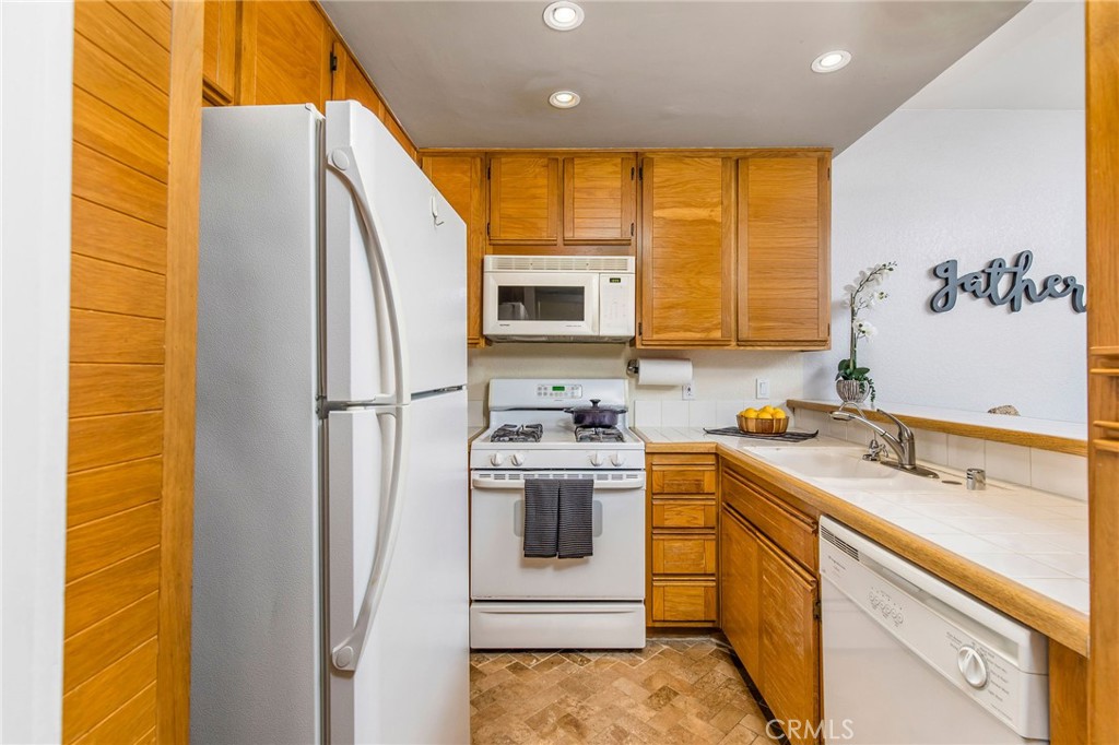 8500 Falmouth Avenue Unit: 3110