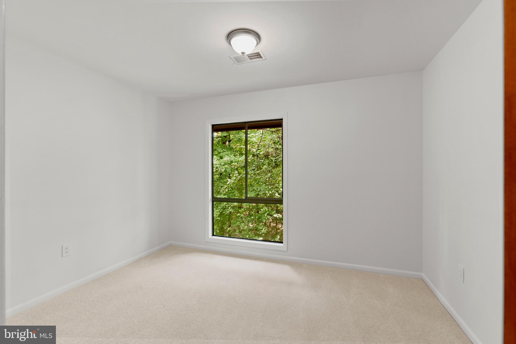 2103 Lirio Ct