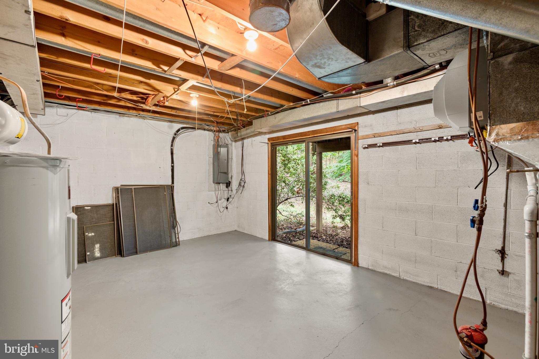 2103 Lirio Ct