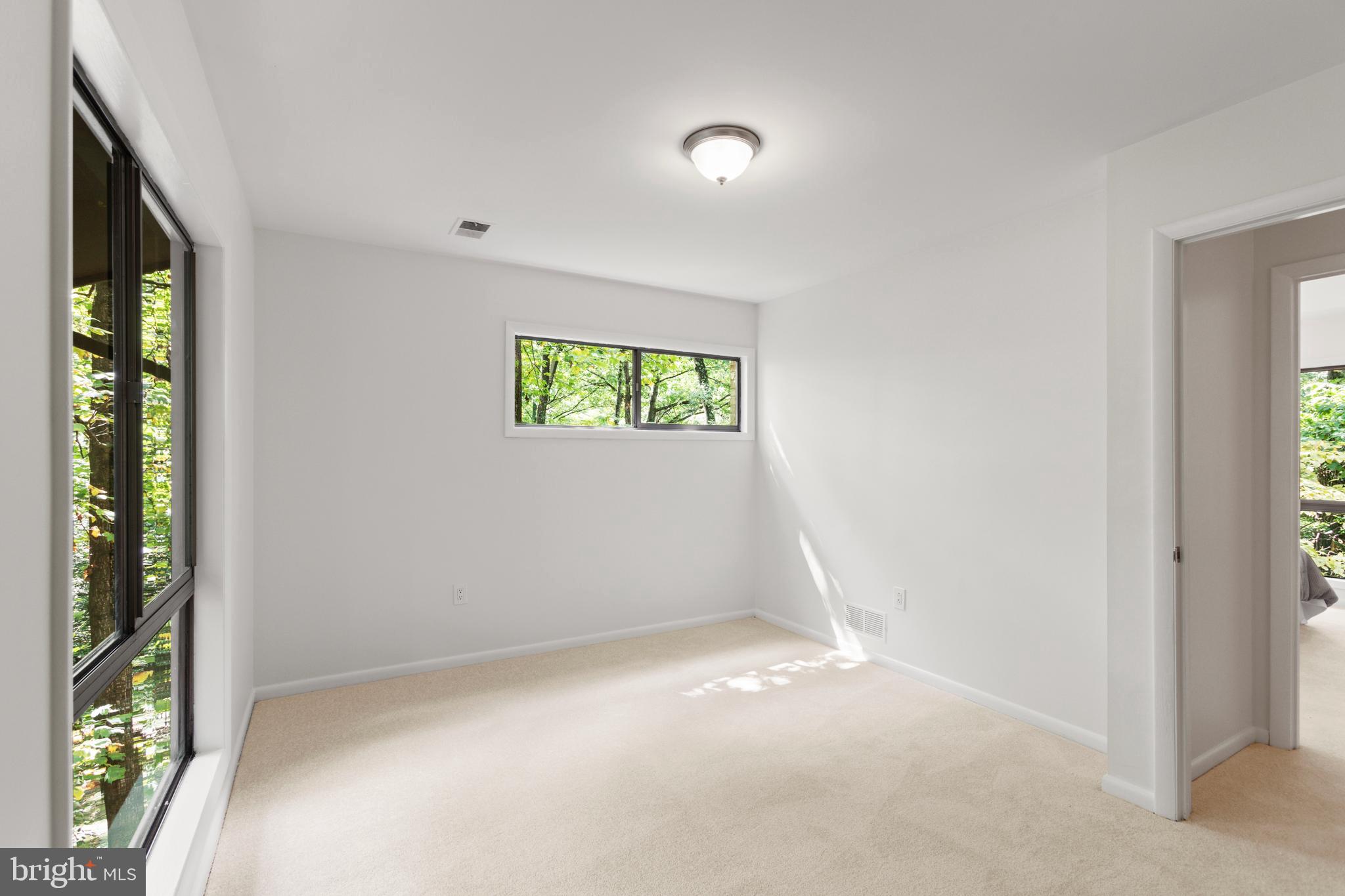 2103 Lirio Ct