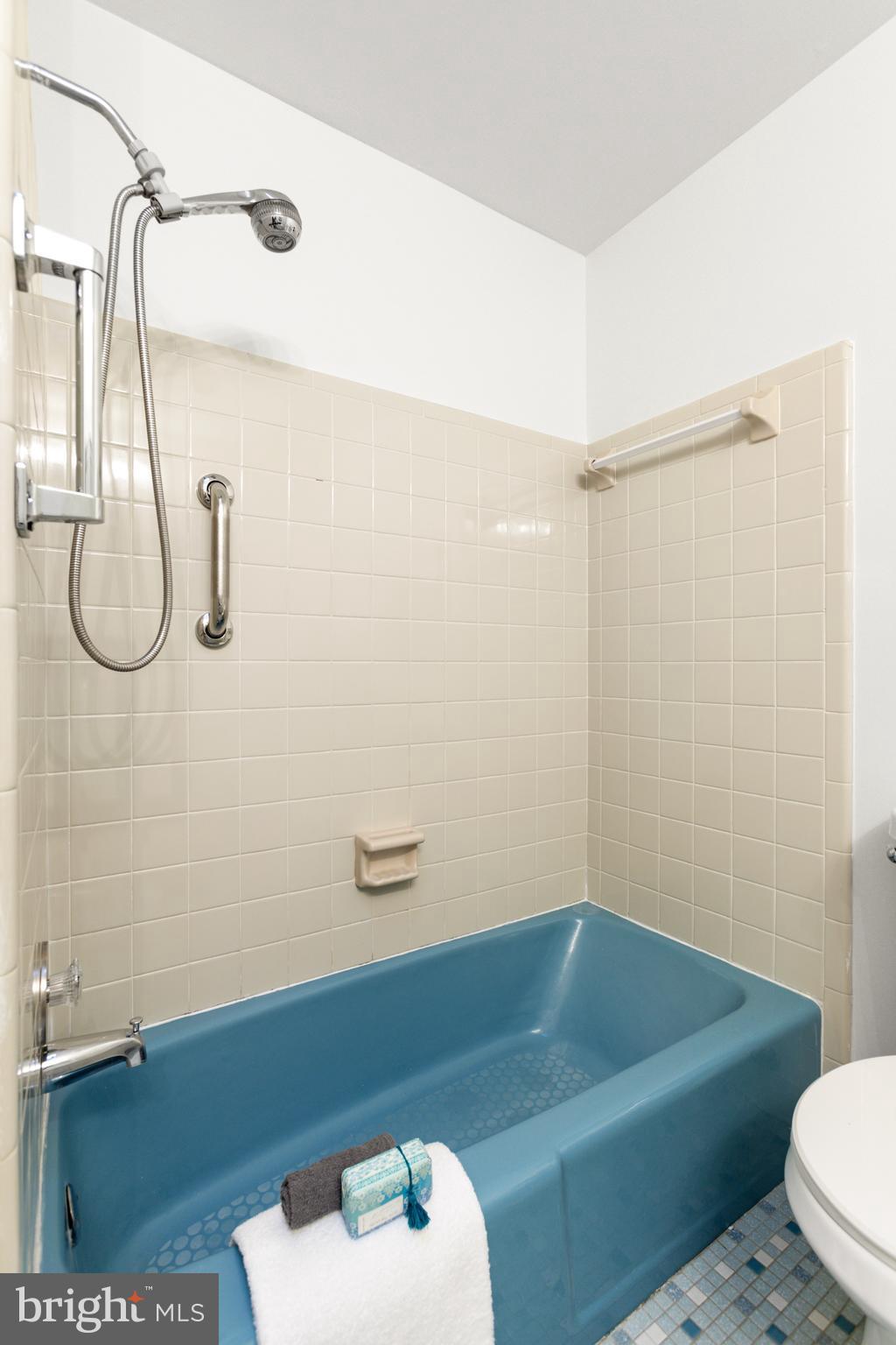 2103 Lirio Ct