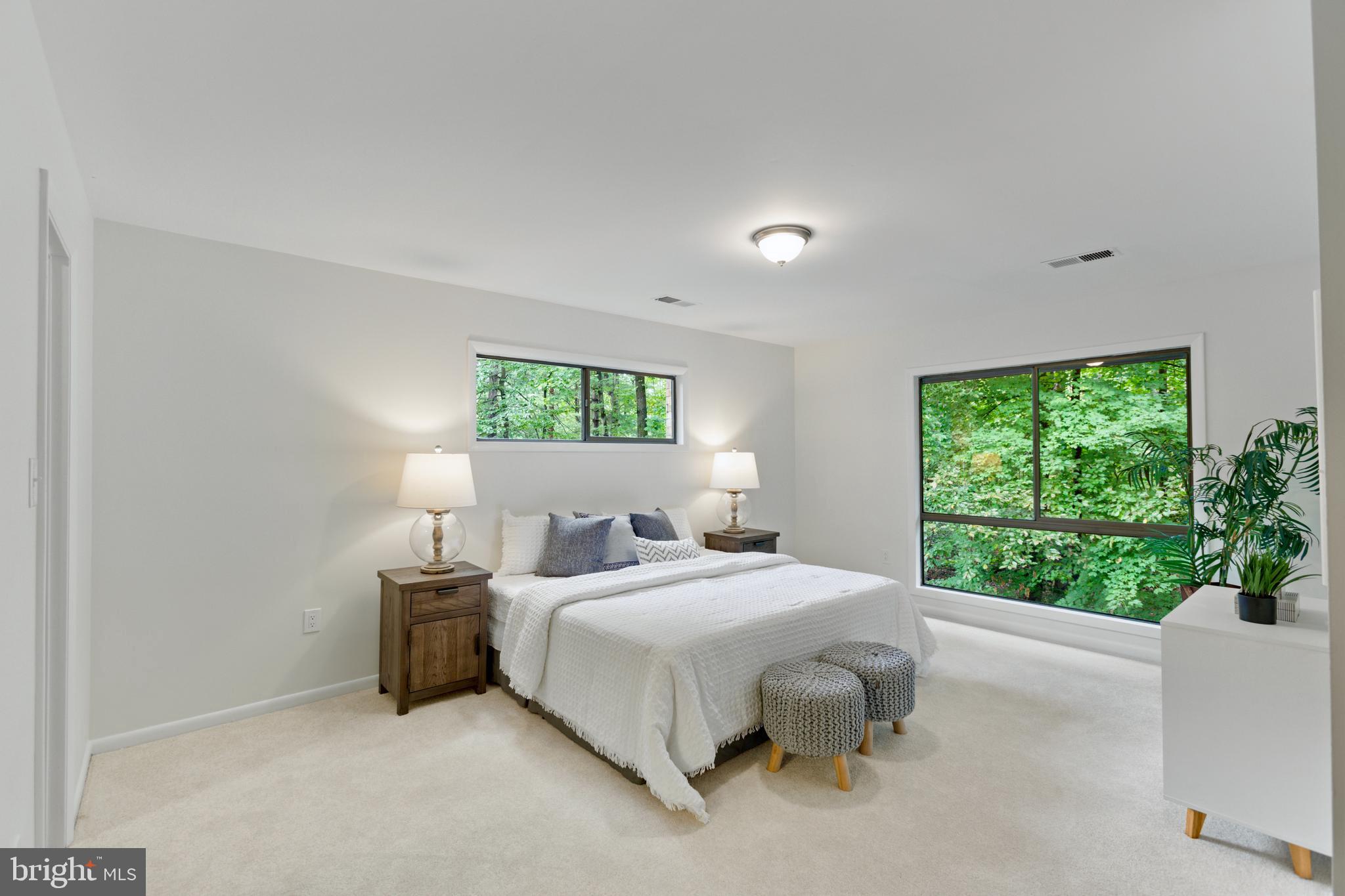 2103 Lirio Ct