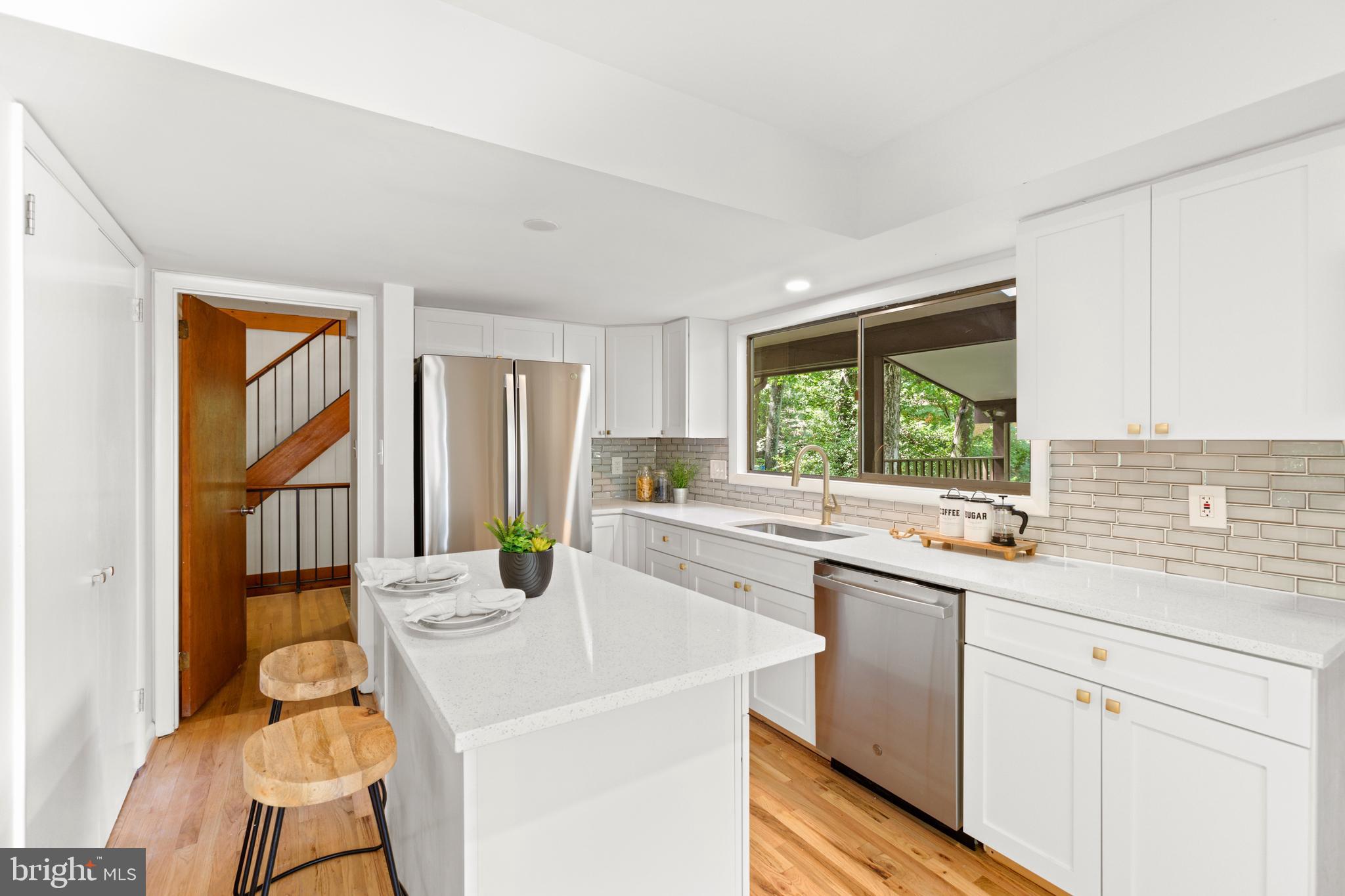 2103 Lirio Ct