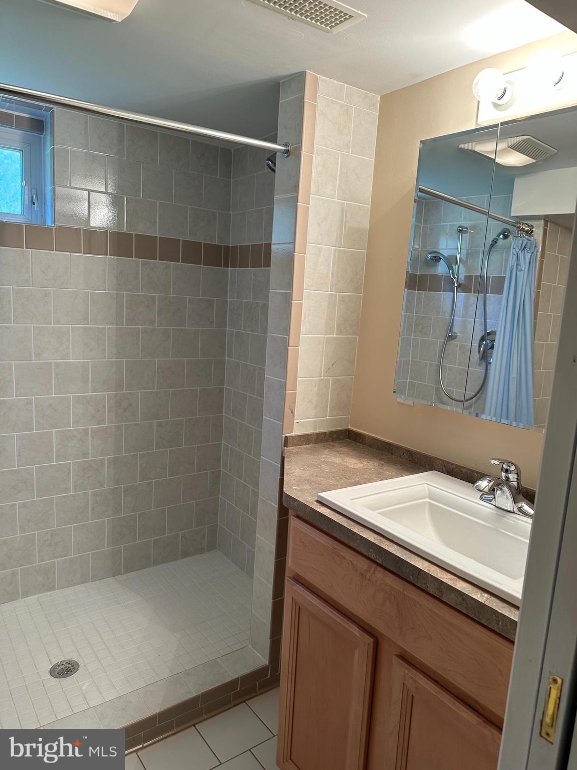 5424 Camrose Pl