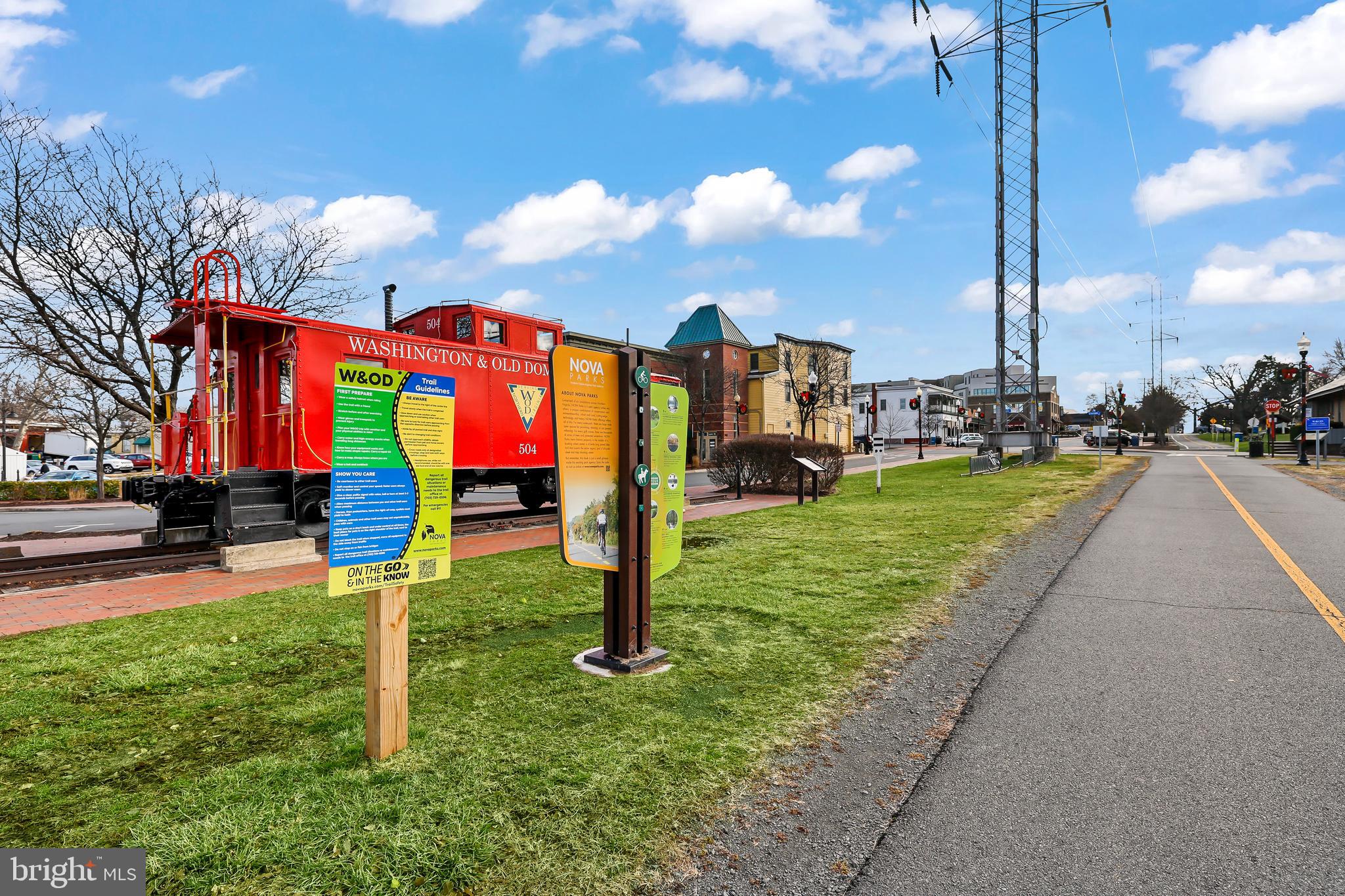 205 Meeting House Station Sq #401