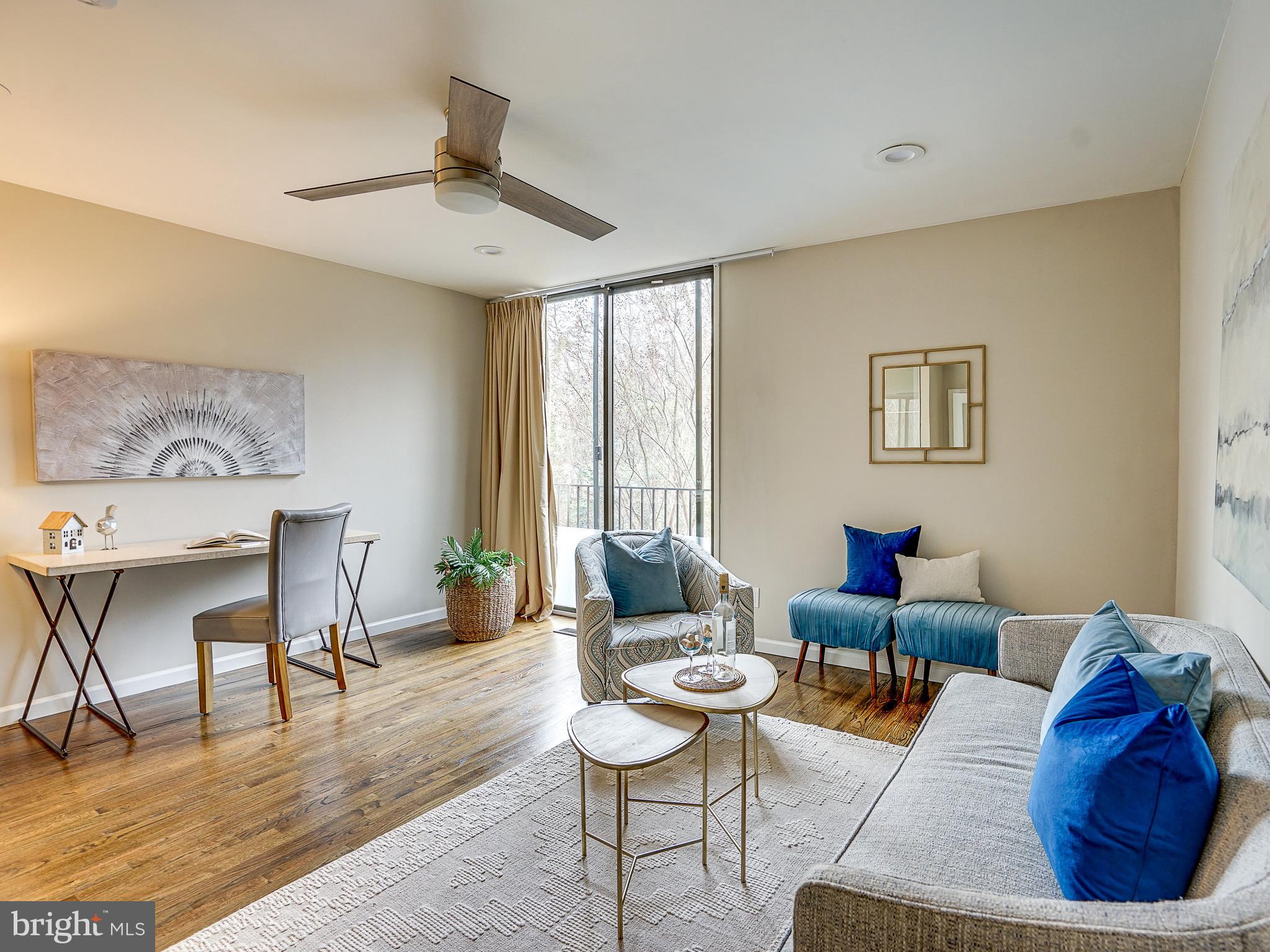 11475 Washington Plz W