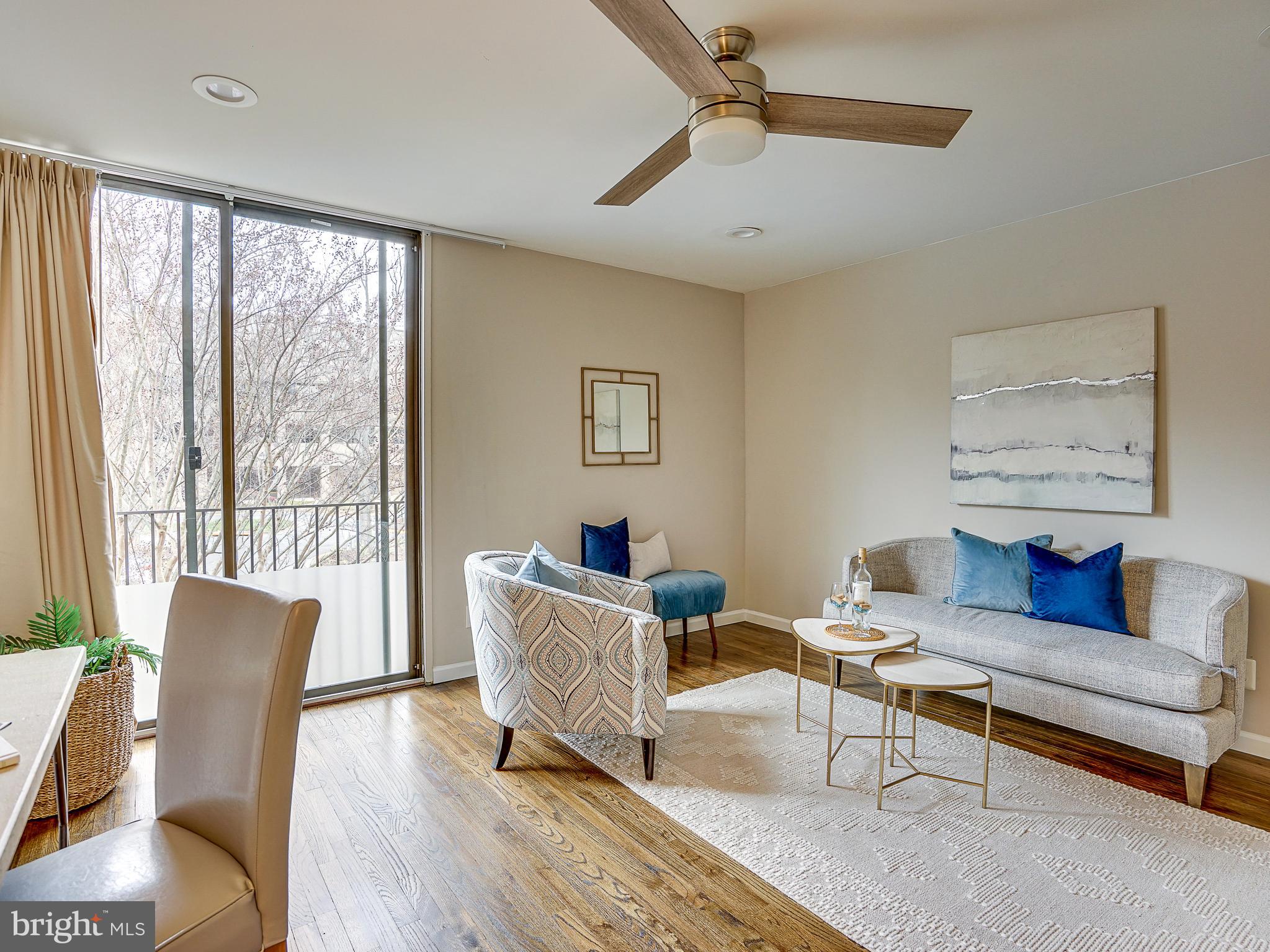 11475 Washington Plz W
