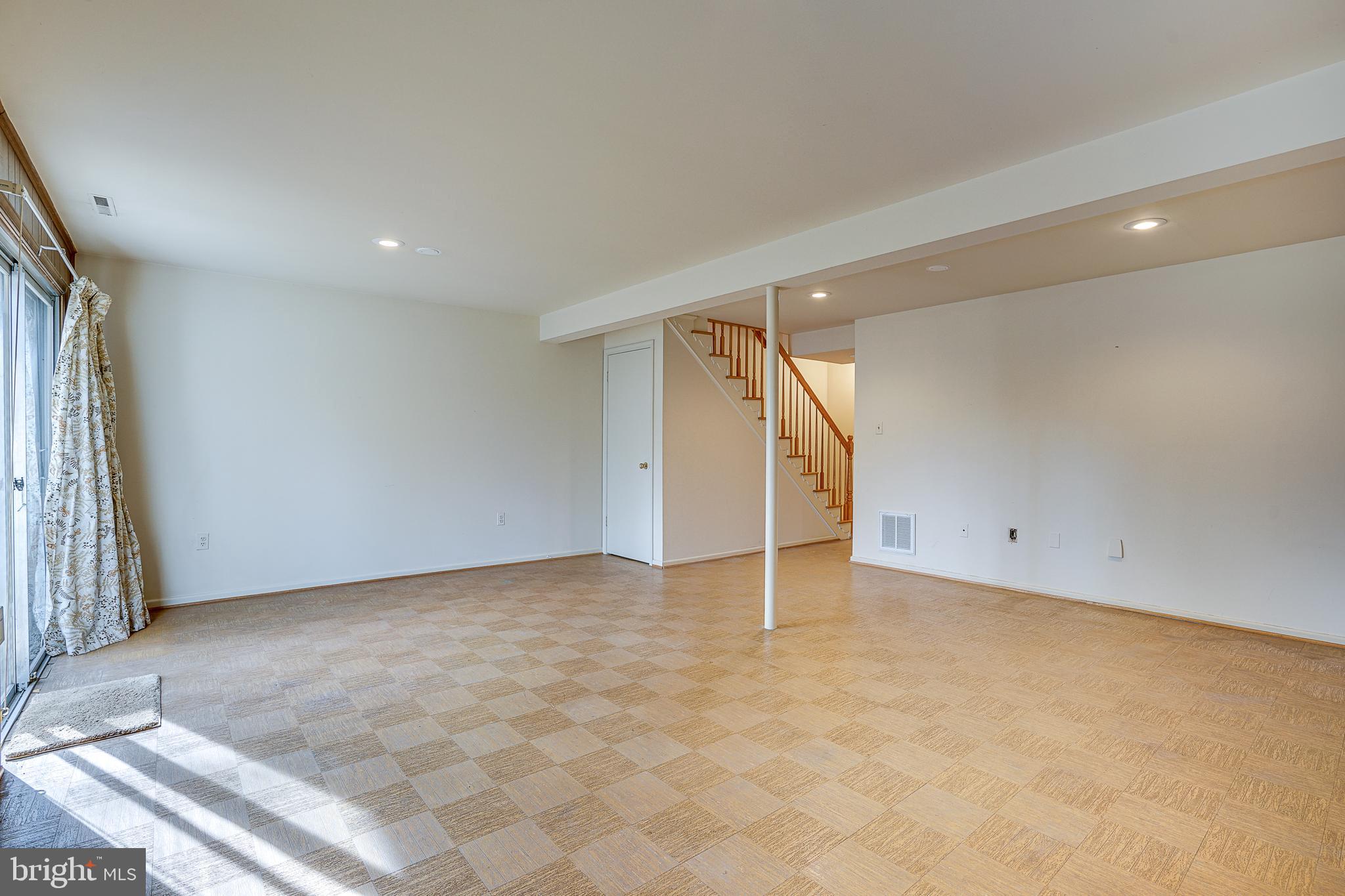 225 Commons Dr NW