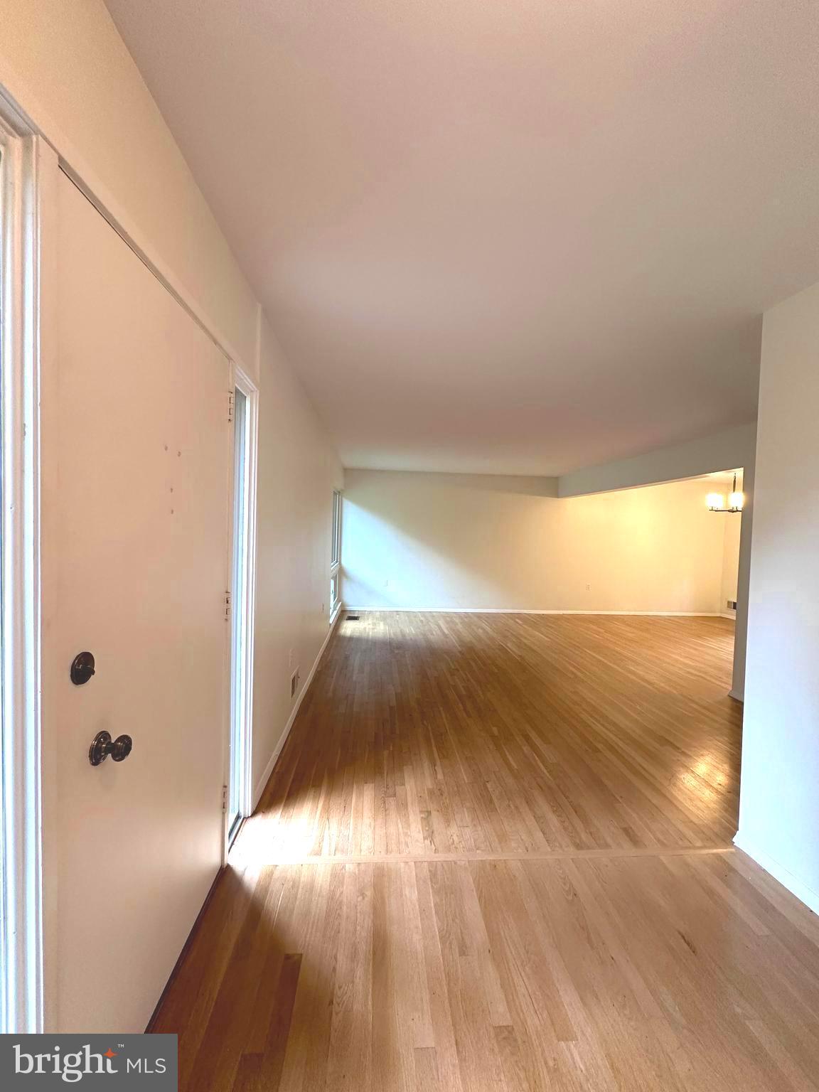1422 ALDENHAM LN