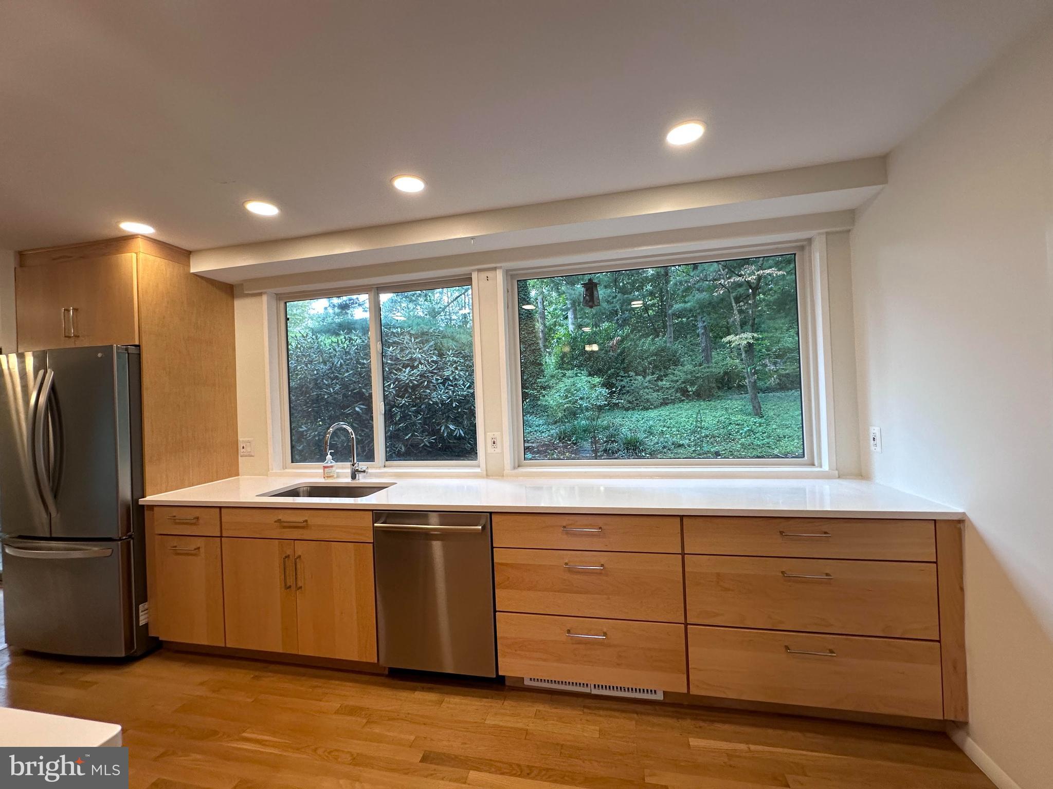 1422 ALDENHAM LN