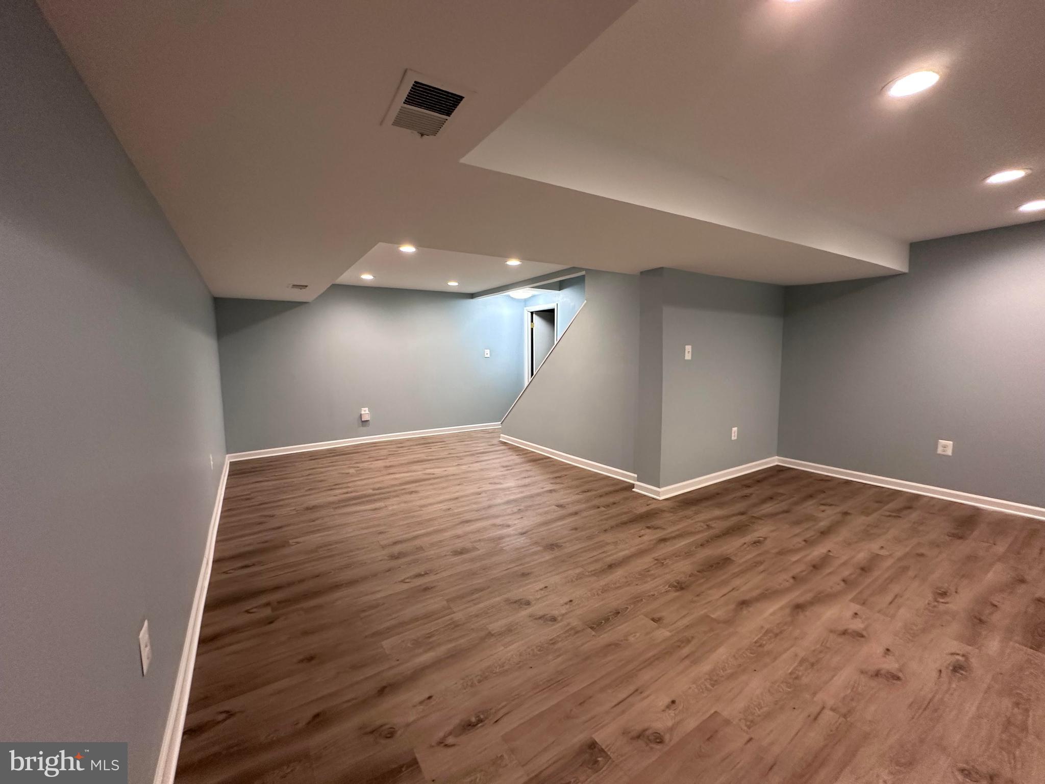 1422 ALDENHAM LN