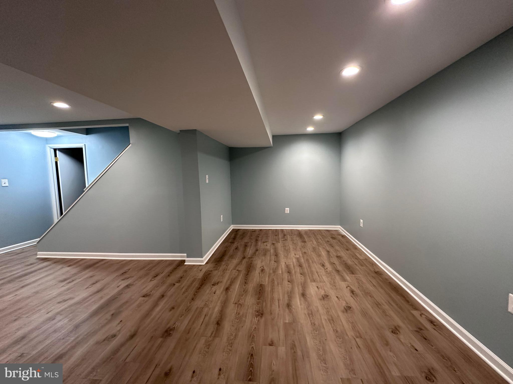 1422 ALDENHAM LN
