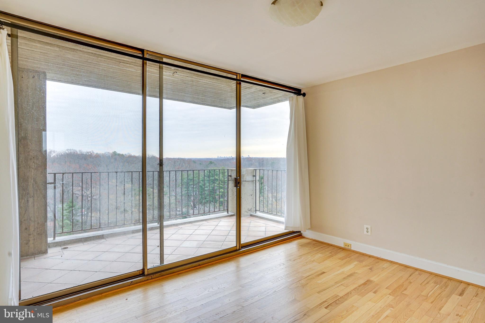 11400 WASHINGTON PLAZA W 1403