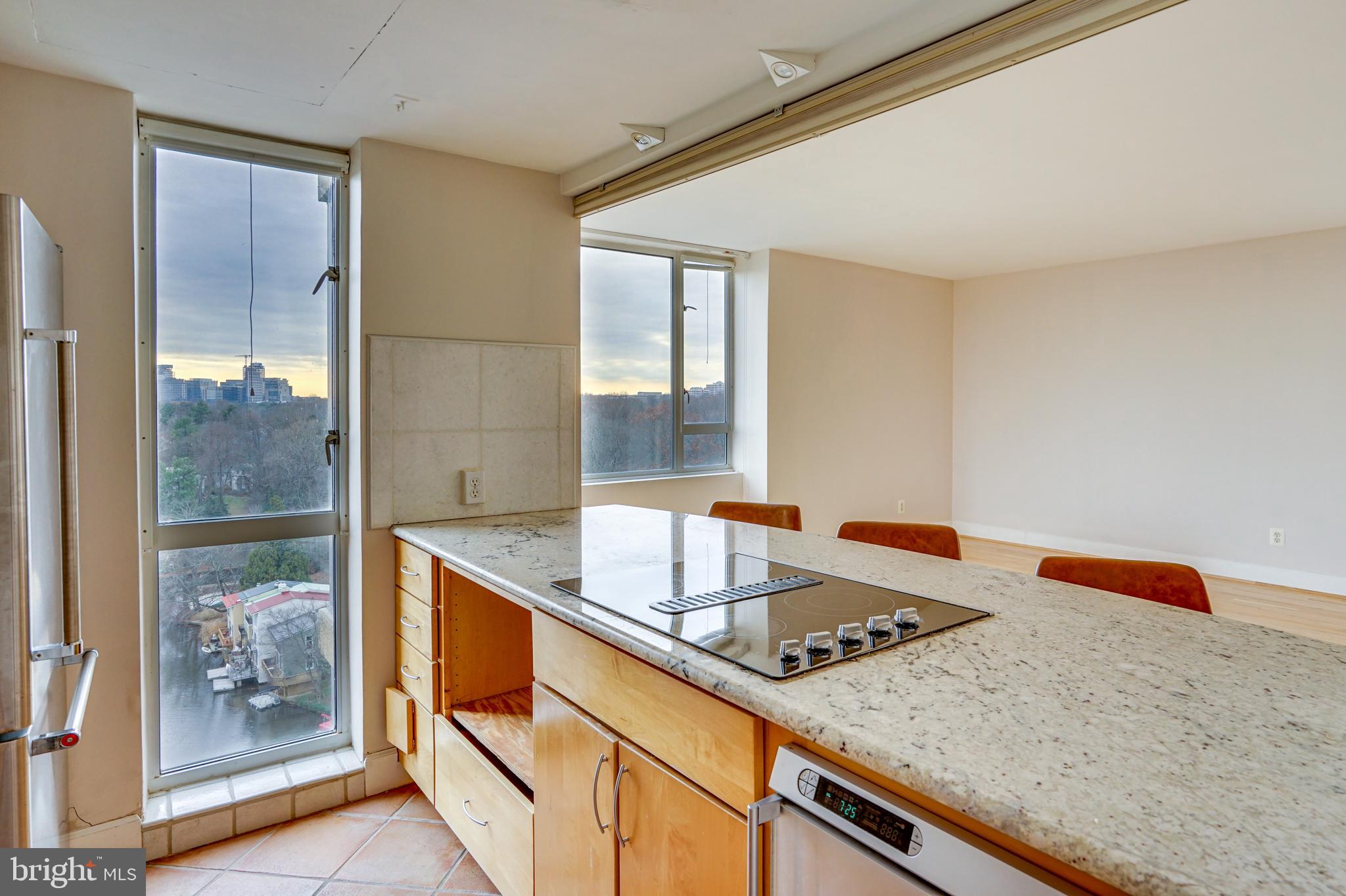 11400 WASHINGTON PLAZA W 1403