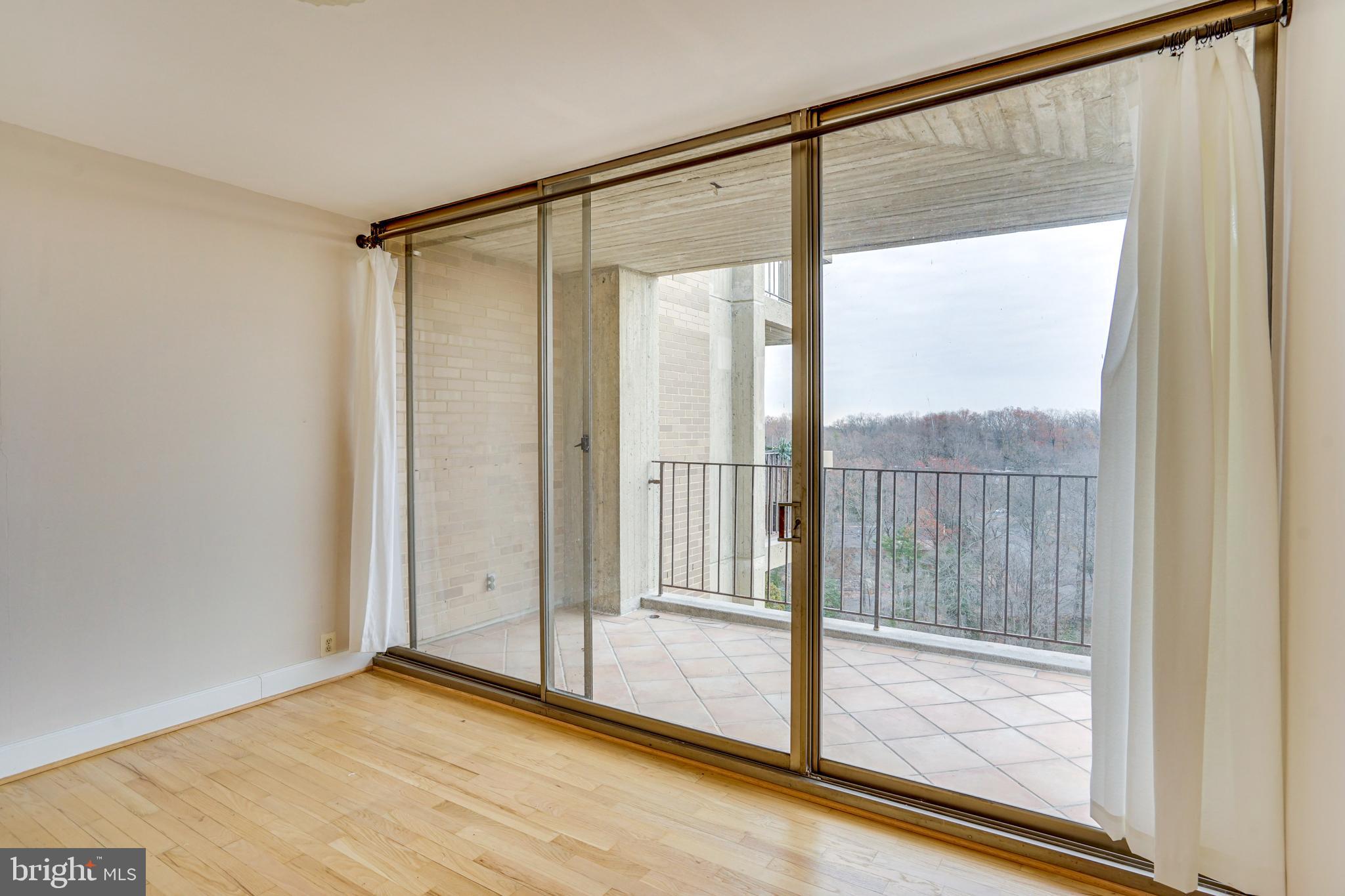 11400 WASHINGTON PLAZA W 1403