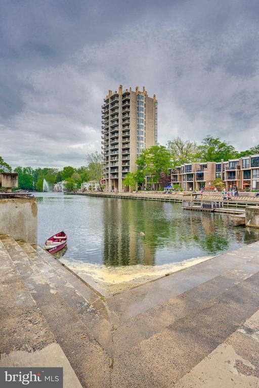 11400 Washington Plaza W #802