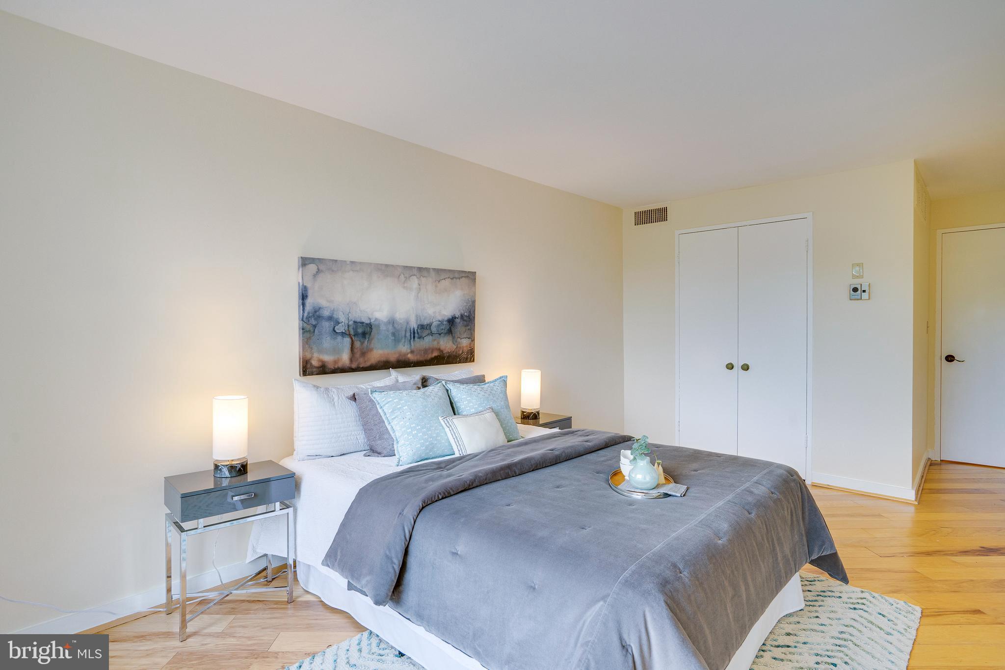 11400 Washington Plaza W #802