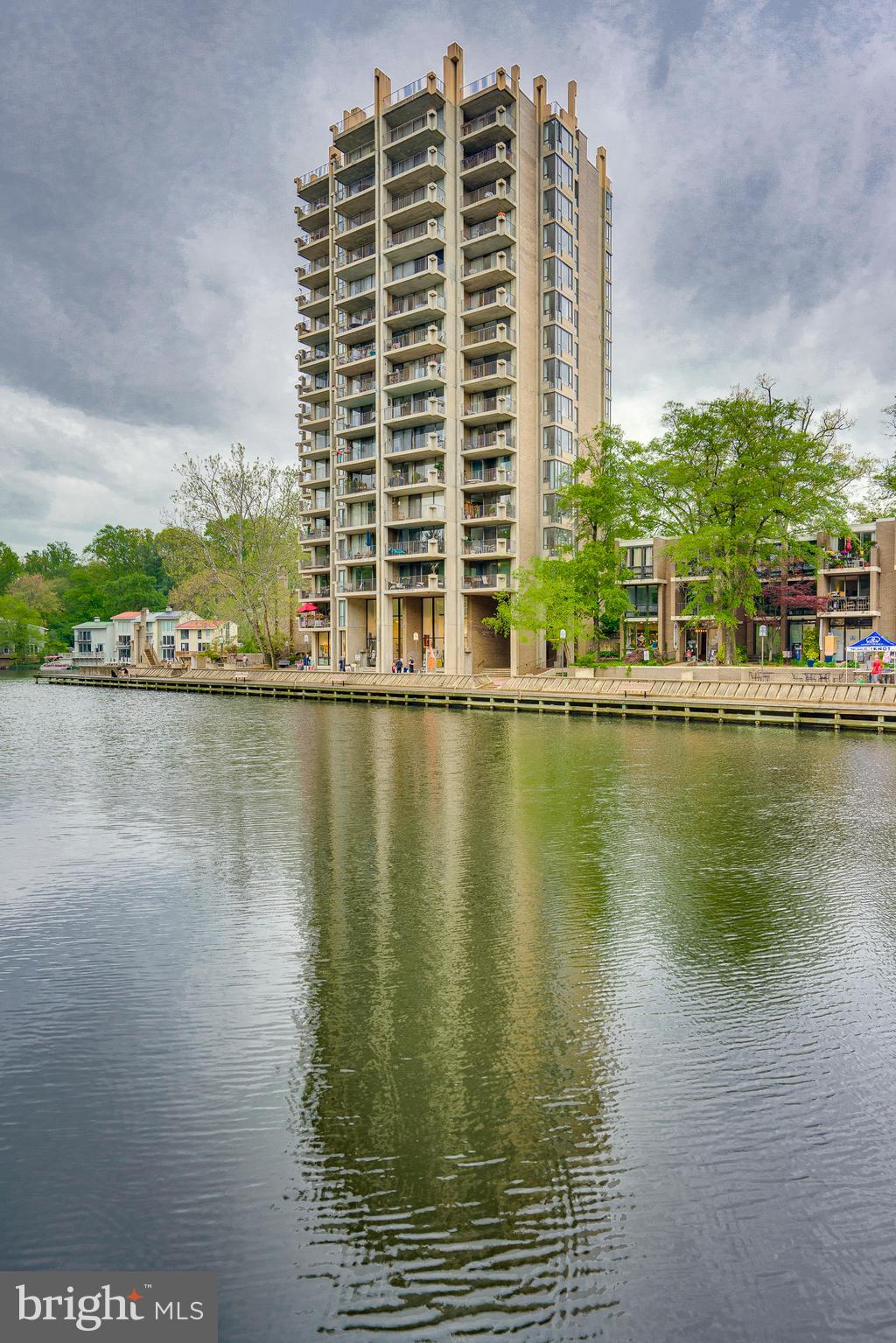 11400 Washington Plaza W #802