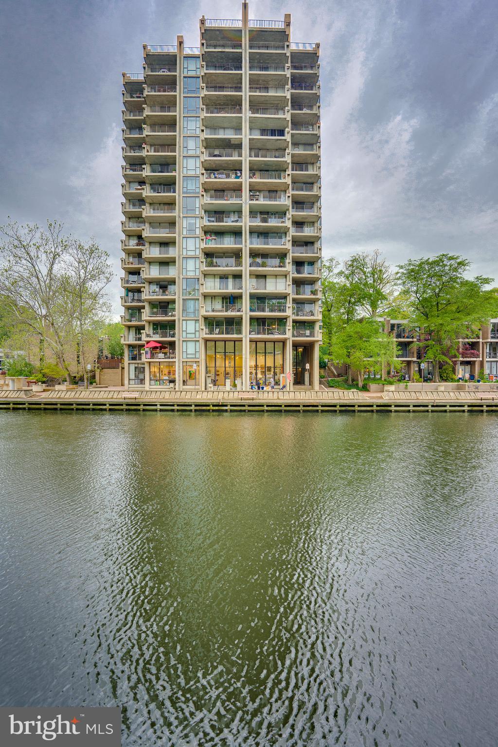 11400 Washington Plaza W #802