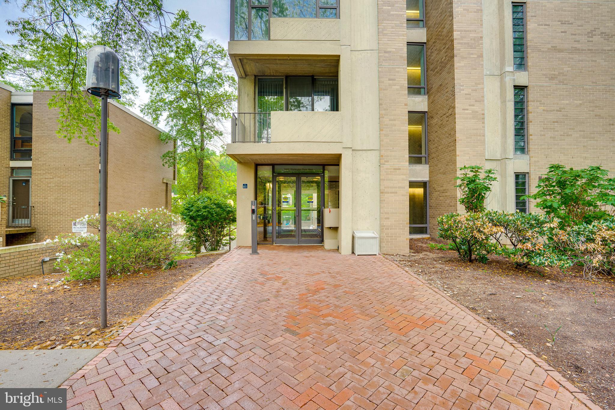 11400 Washington Plaza W #802