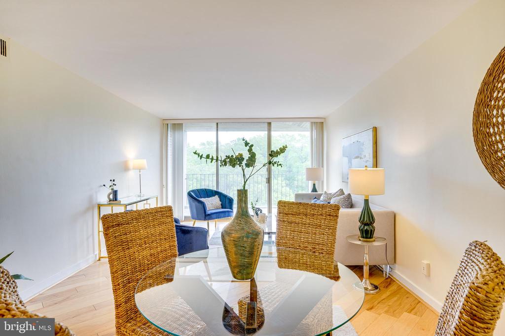 11400 Washington Plaza W #802
