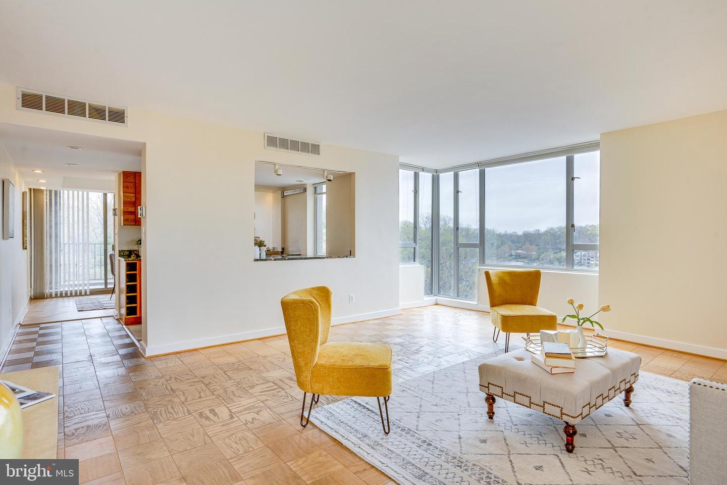 11400 Washington Plz W #803