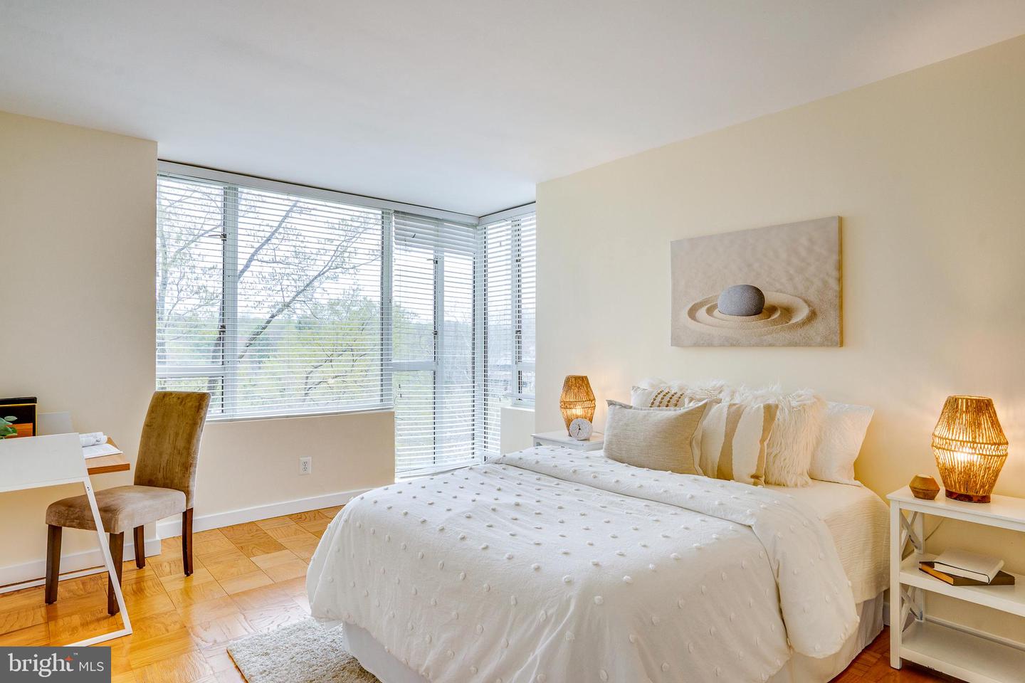 11400 Washington Plz W #803