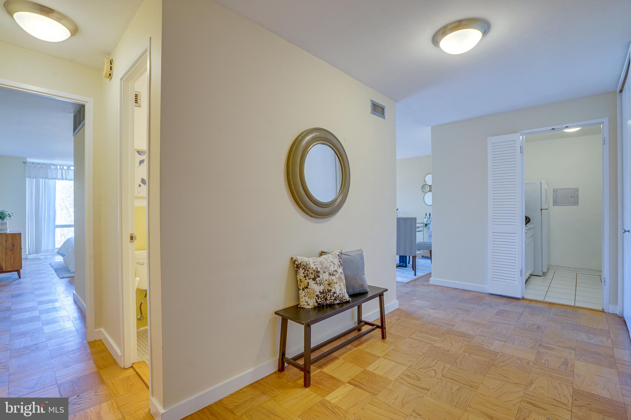 11400 Washington Plz W #702