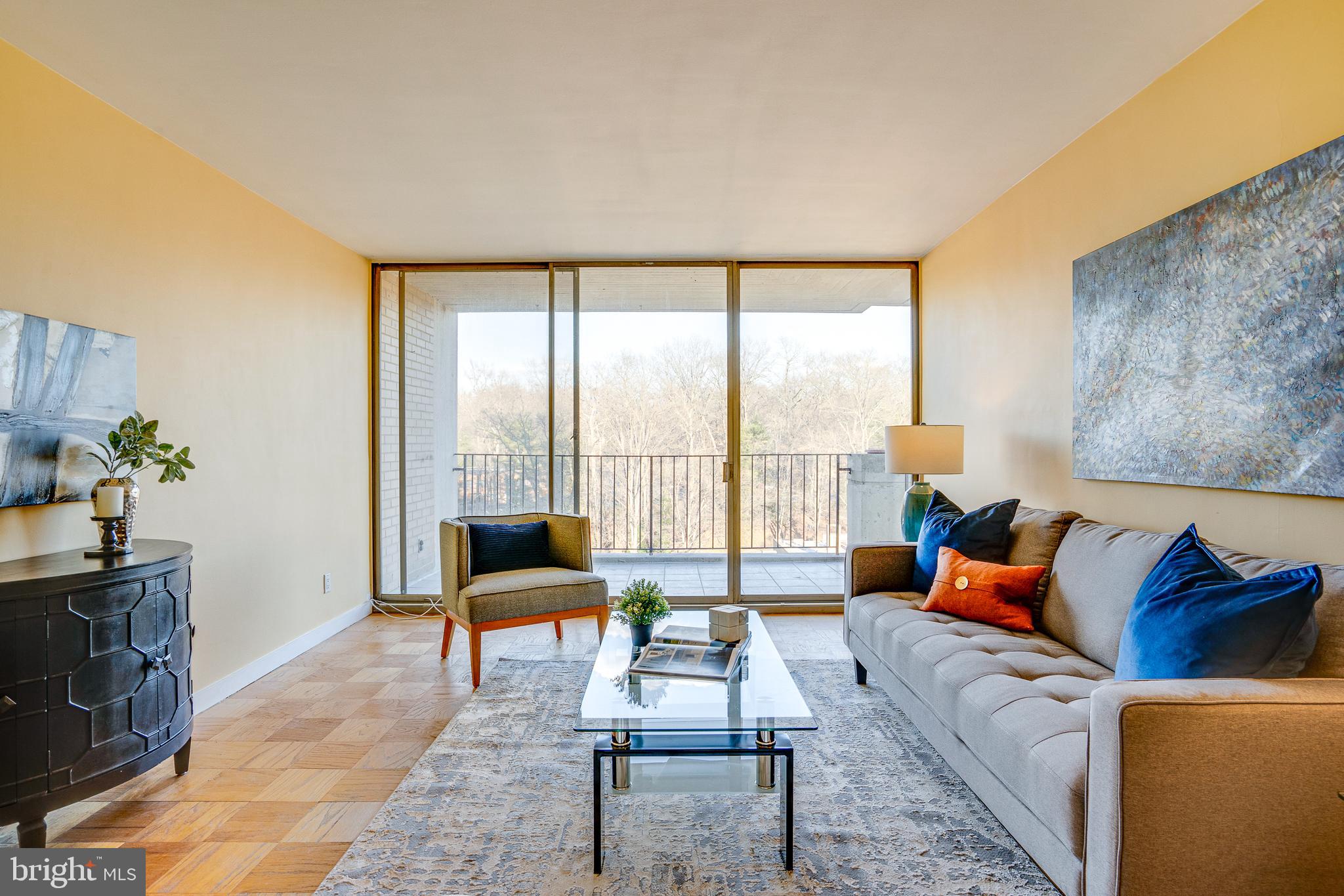 11400 Washington Plz W #702