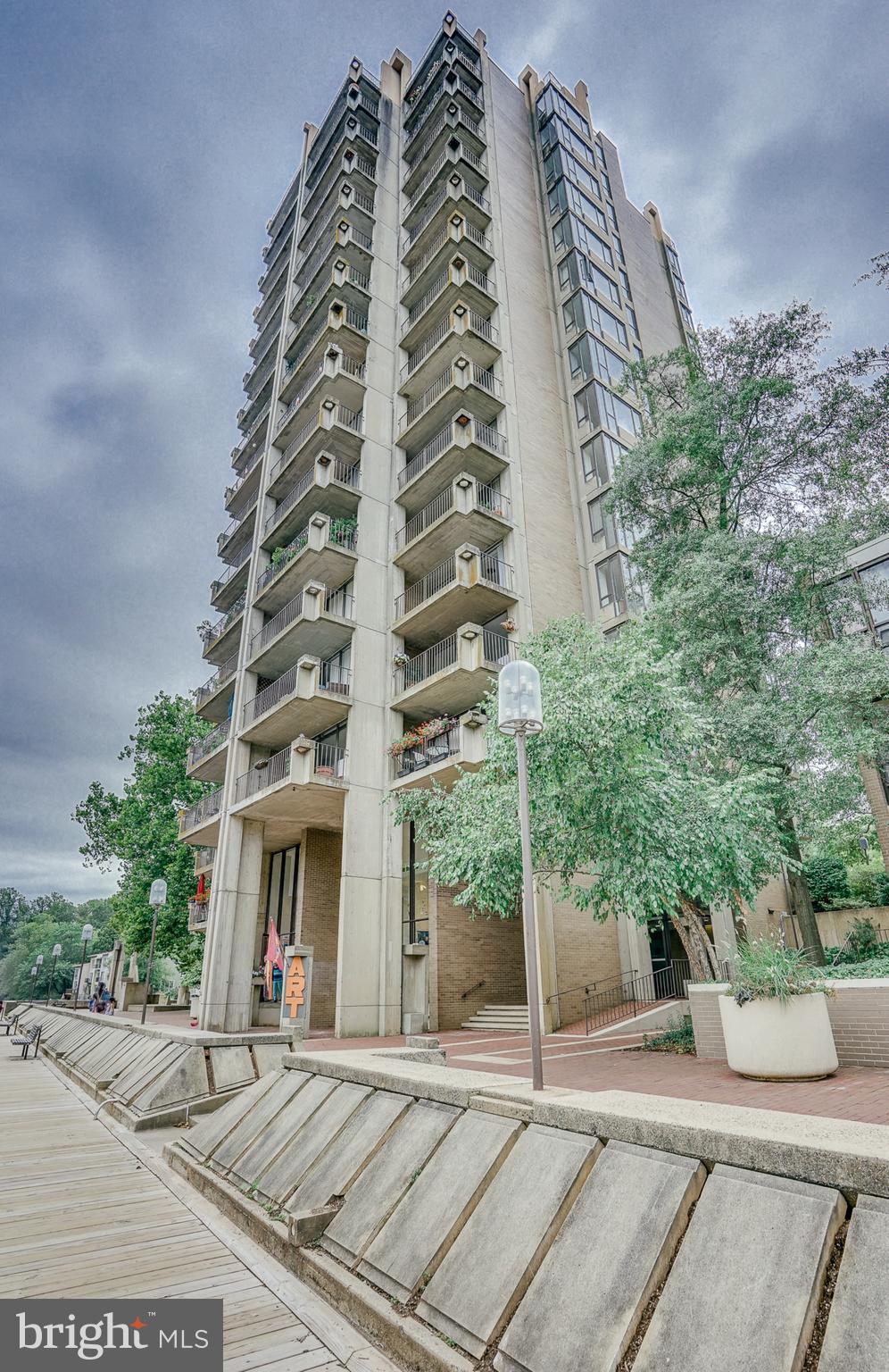 11400 Washington Plz W #202
