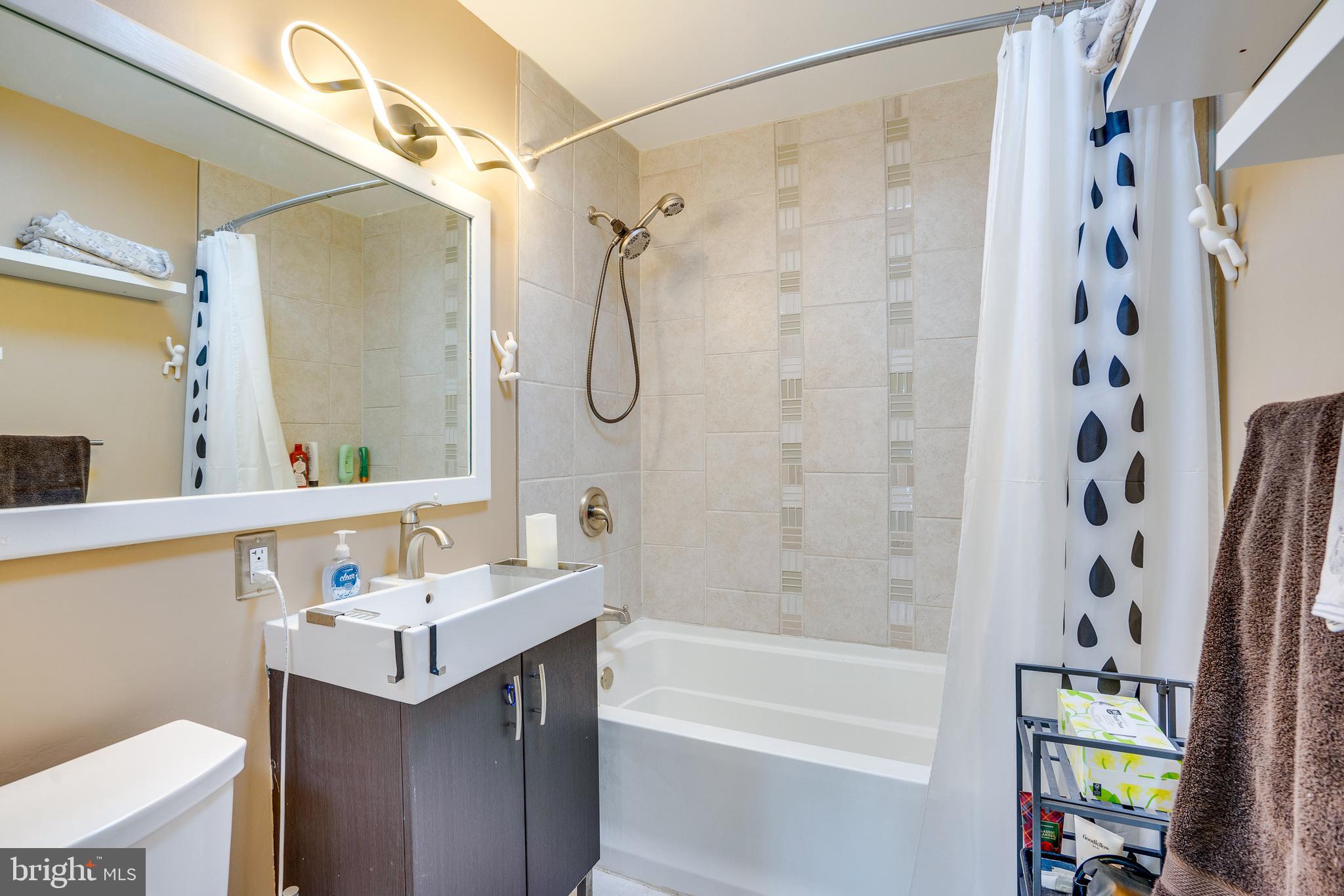 1640 WAINWRIGHT DRIVE