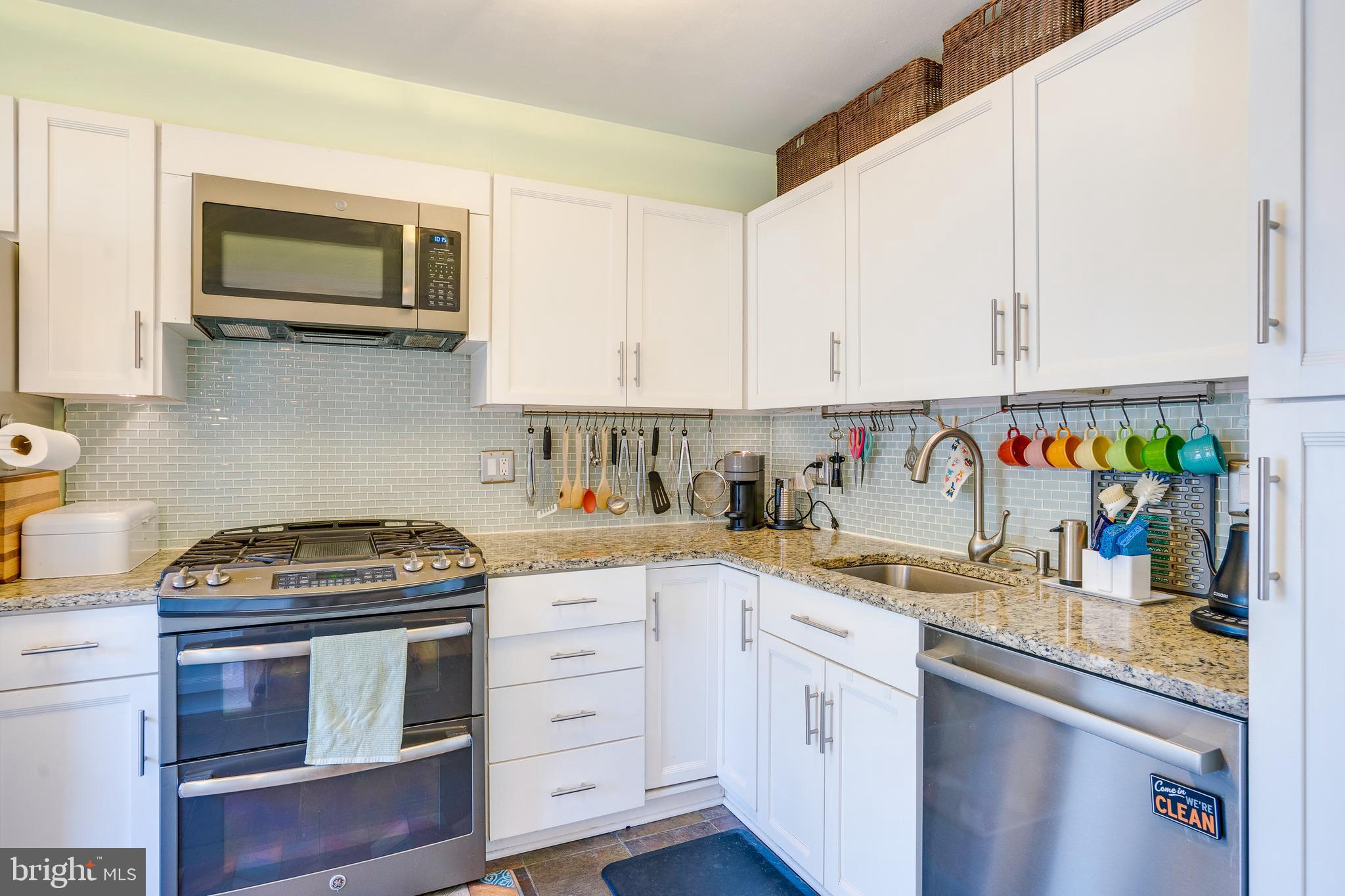 1640 WAINWRIGHT DRIVE