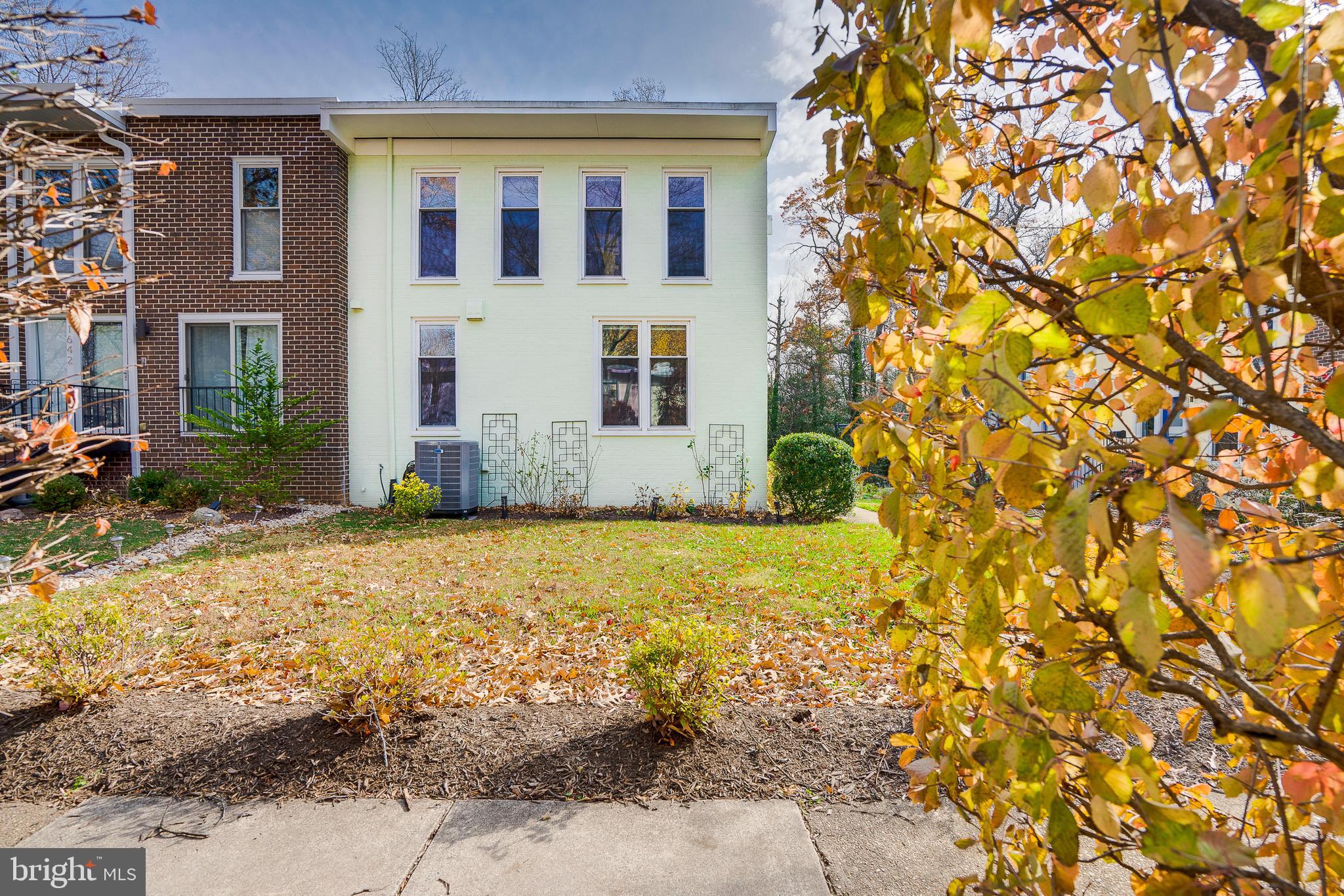 1640 WAINWRIGHT DRIVE