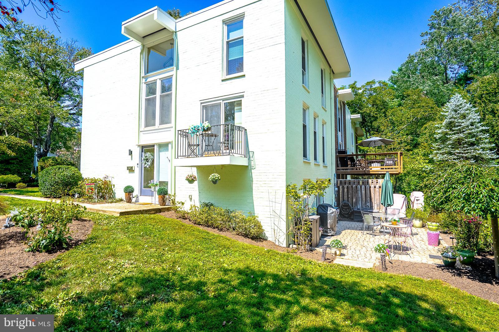 1640 WAINWRIGHT DRIVE