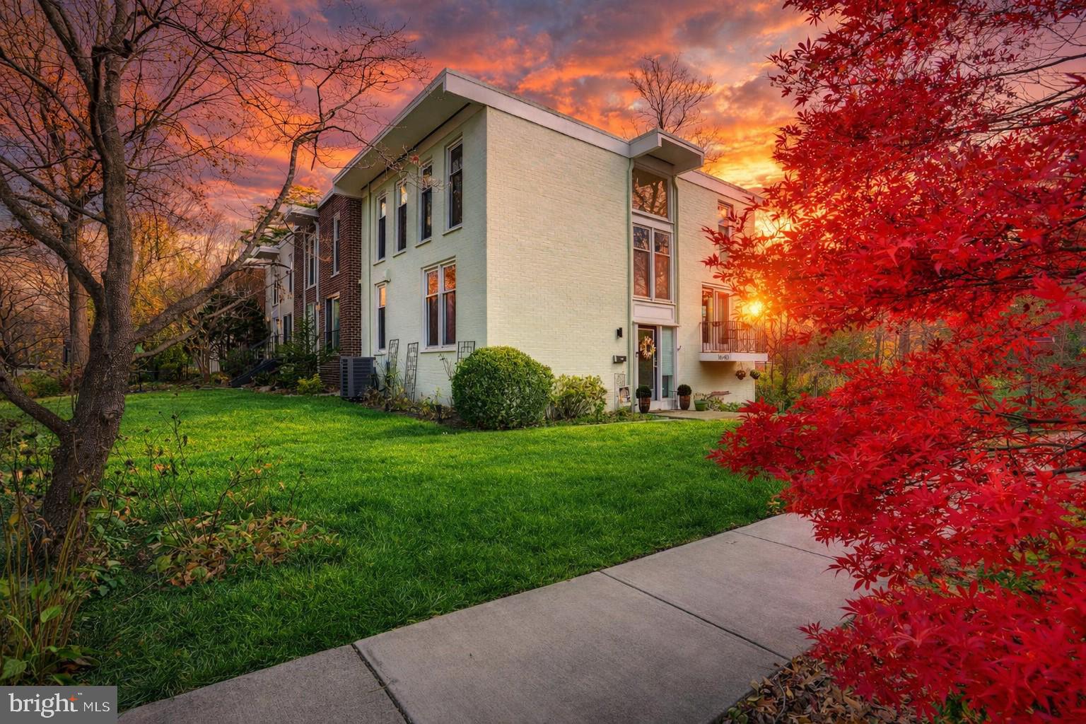 1640 WAINWRIGHT DRIVE