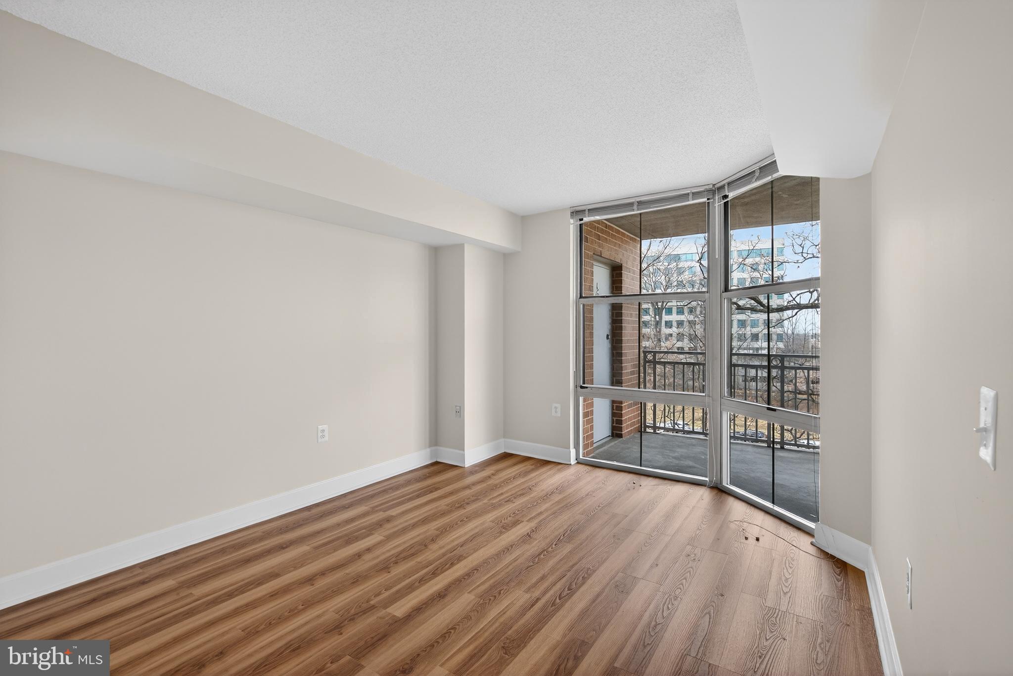 11800 SUNSET HILLS ROAD 608