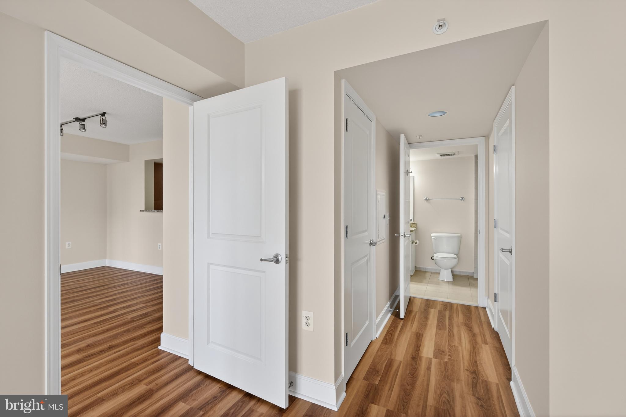 11800 SUNSET HILLS ROAD 608