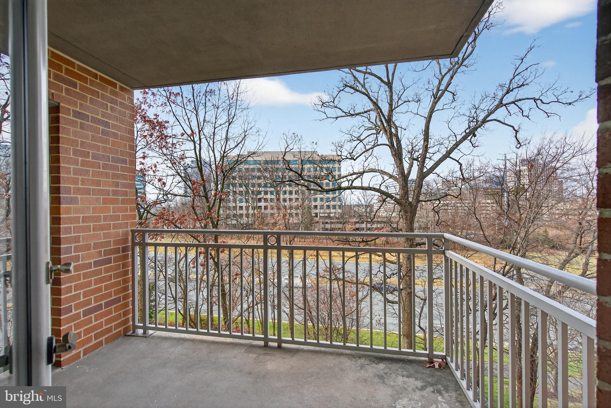 11800 SUNSET HILLS ROAD 608