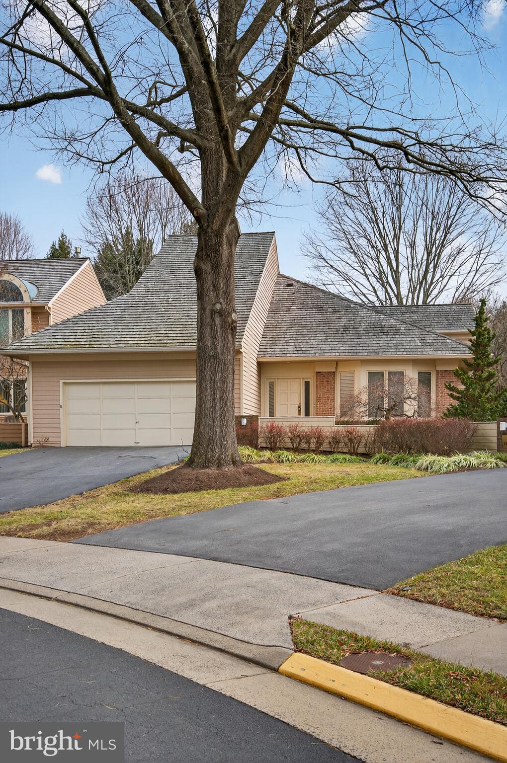 1419 BELCASTLE COURT