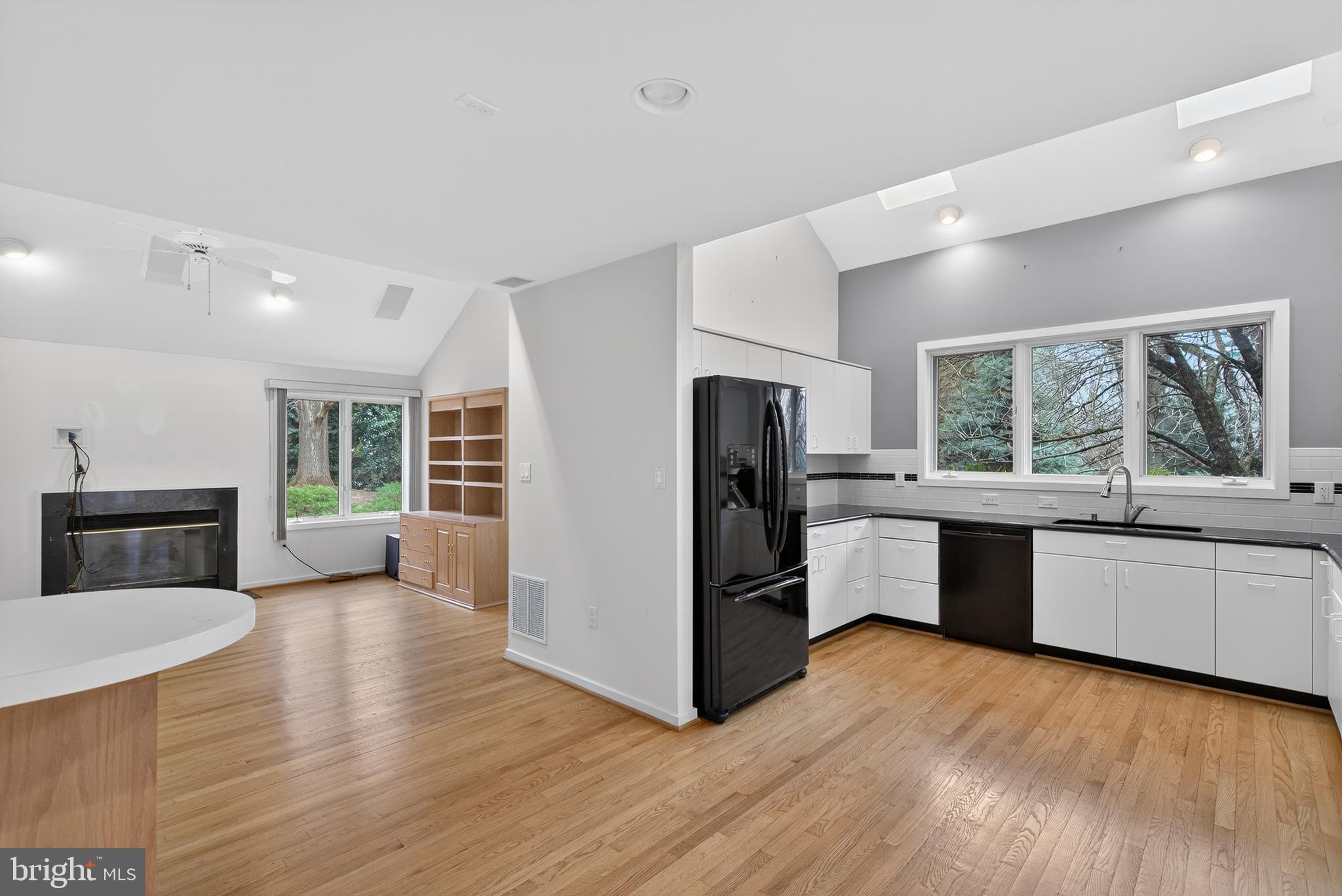 1419 BELCASTLE COURT