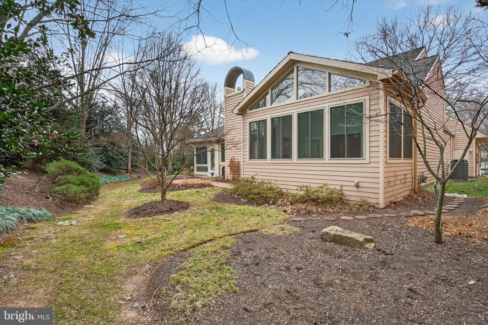 1419 BELCASTLE COURT