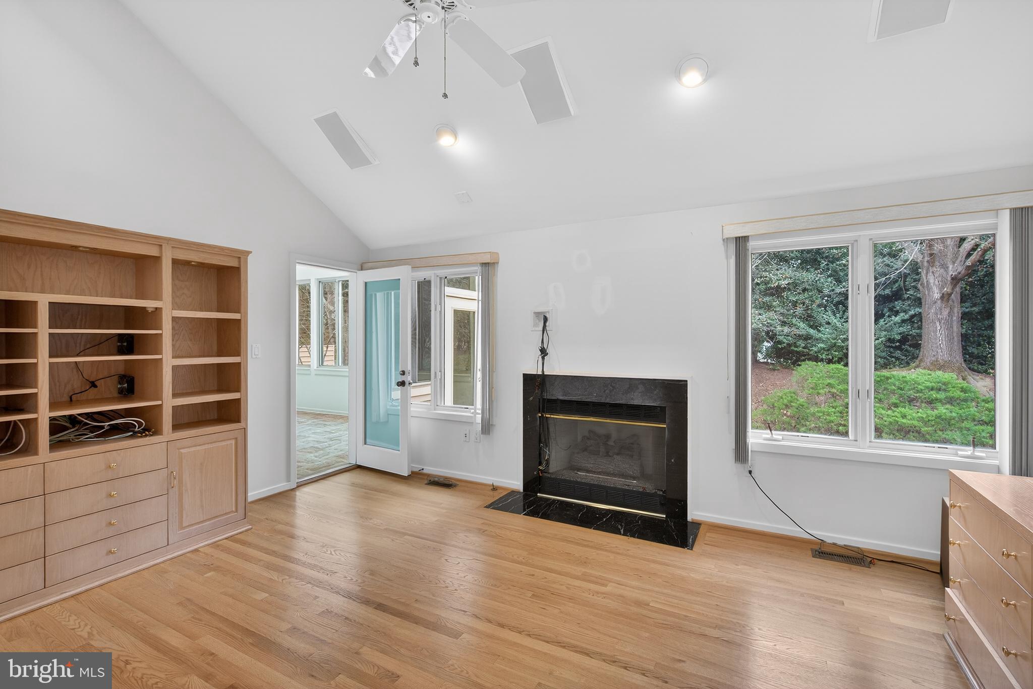 1419 BELCASTLE COURT