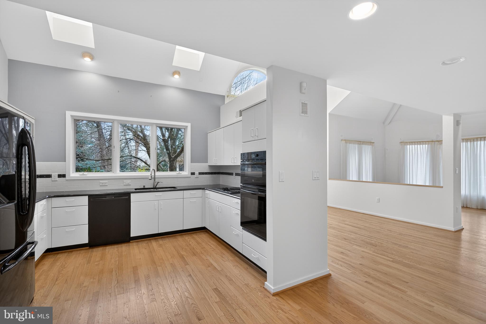 1419 BELCASTLE COURT